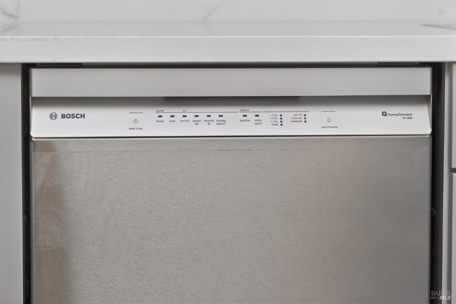 Vacaville, California, 95688, United States, 3 Bedrooms Bedrooms, ,2 BathroomsBathrooms,Residential,For Sale,2009088