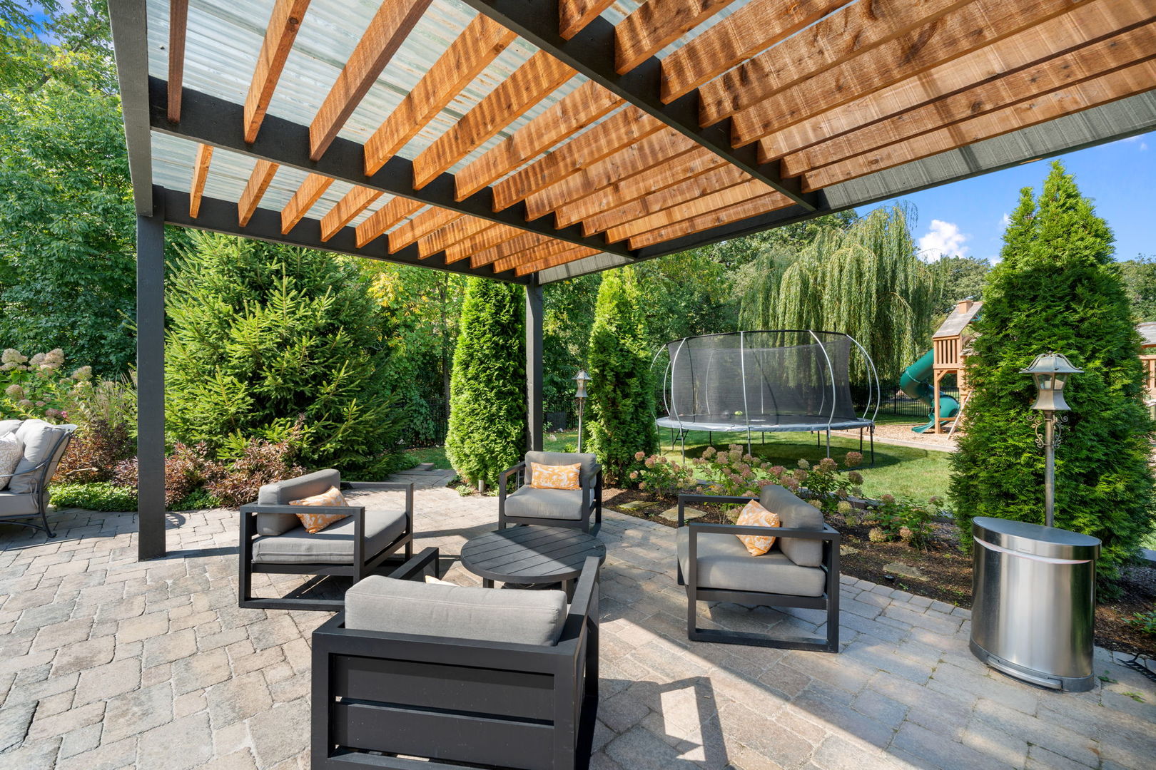 Lake Forest, Illinois, 60045, United States, 6 Bedrooms Bedrooms, ,7 BathroomsBathrooms,Residential,For Sale,1989872