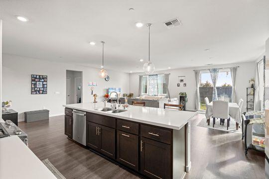 Lathrop, California, 95330, United States, 4 Bedrooms Bedrooms, ,3 BathroomsBathrooms,Residential,For Sale,2000670