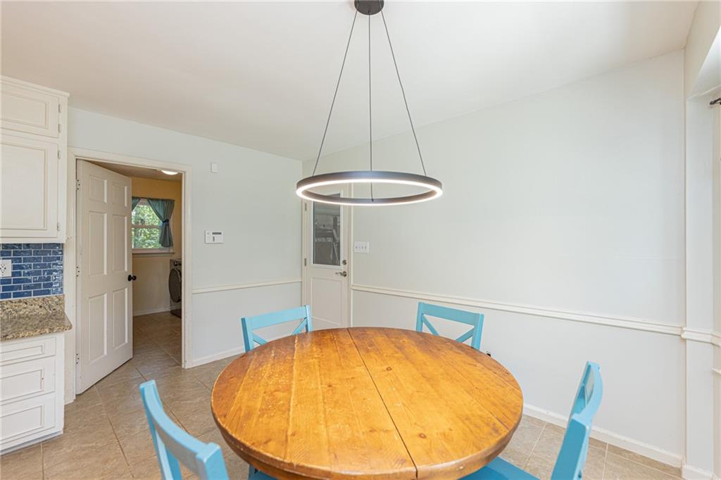 Marietta, Georgia, 30068, United States, 4 Bedrooms Bedrooms, ,4 BathroomsBathrooms,Residential,For Sale,1935159