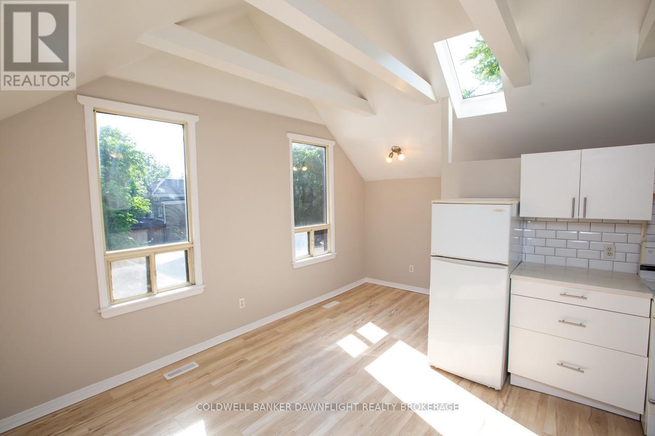 LONDON EAST (EAST G), Ontario, N6B 3H9, CA, 4 Bedrooms Bedrooms, ,3 BathroomsBathrooms,Residential,For Sale,1949851