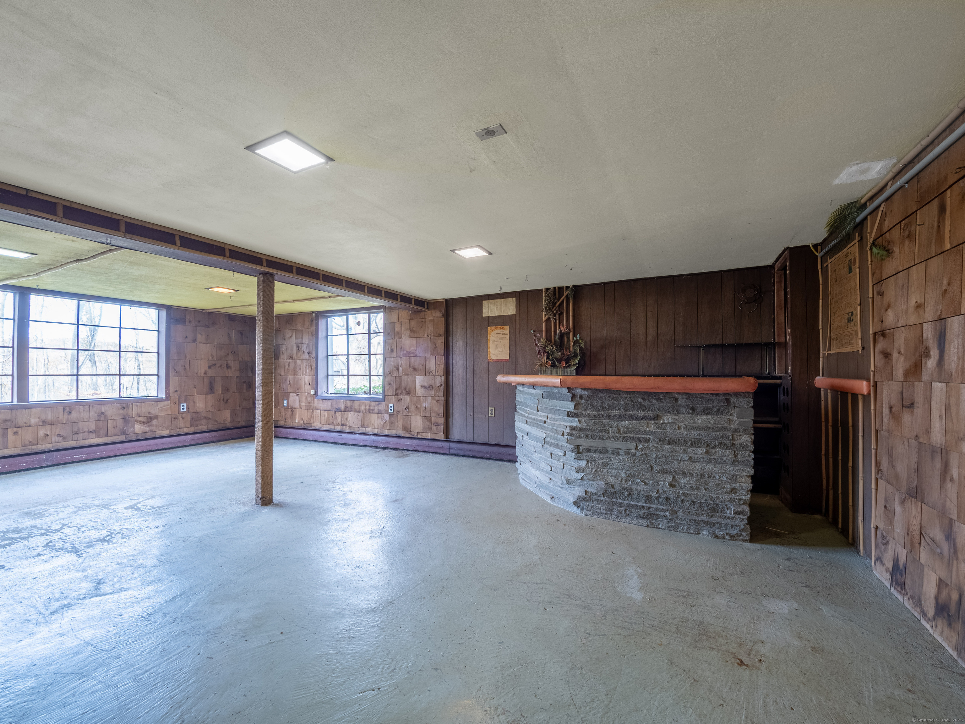 Ridgefield, Connecticut, 06877, United States, 4 Bedrooms Bedrooms, ,2 BathroomsBathrooms,Residential,For Sale,1989394