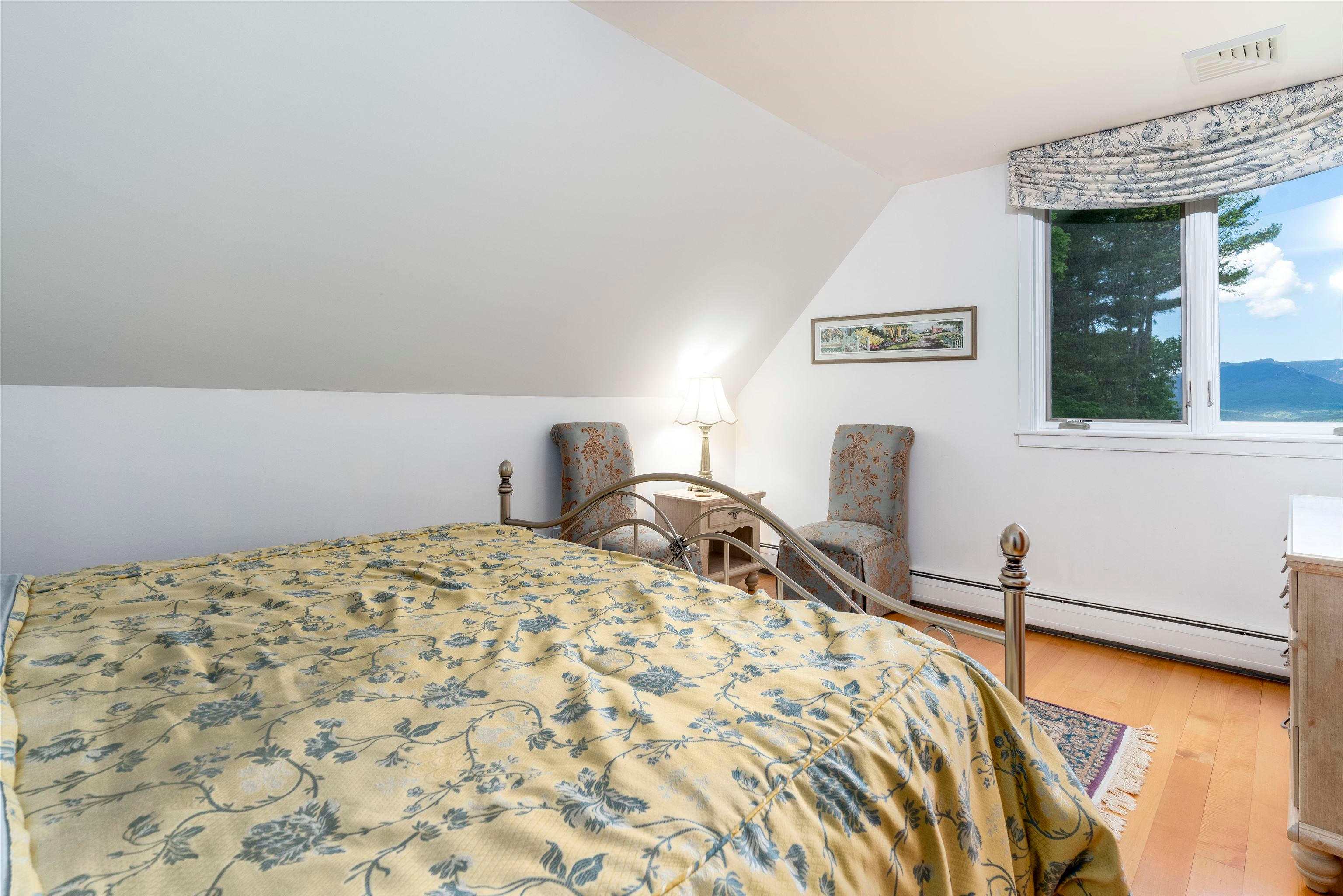 Stowe, Vermont, 05672, United States, 4 Bedrooms Bedrooms, ,2 BathroomsBathrooms,Residential,For Sale,1846681