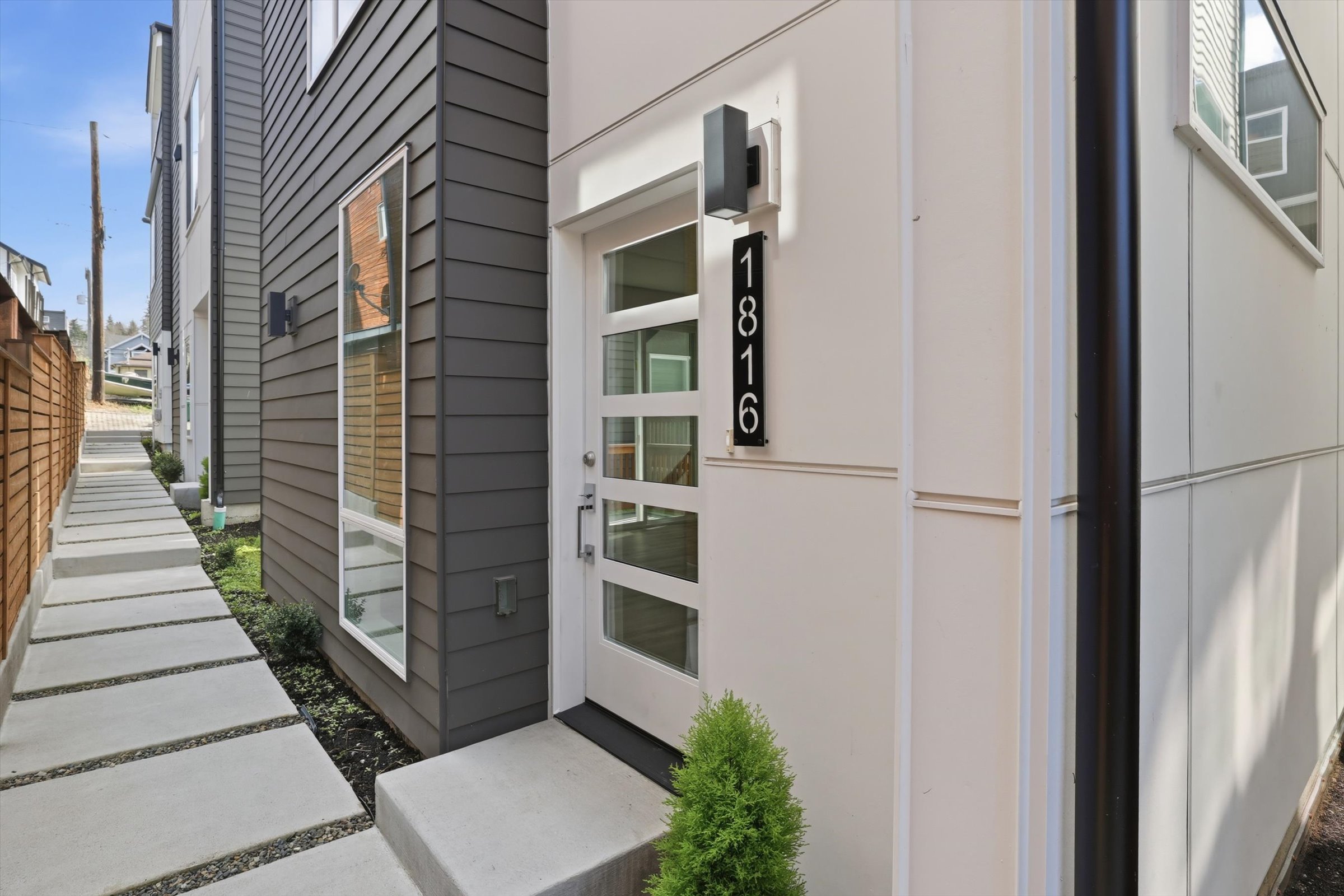  1816 24th Ave S, Seattle, WA 98144 - 物件實景