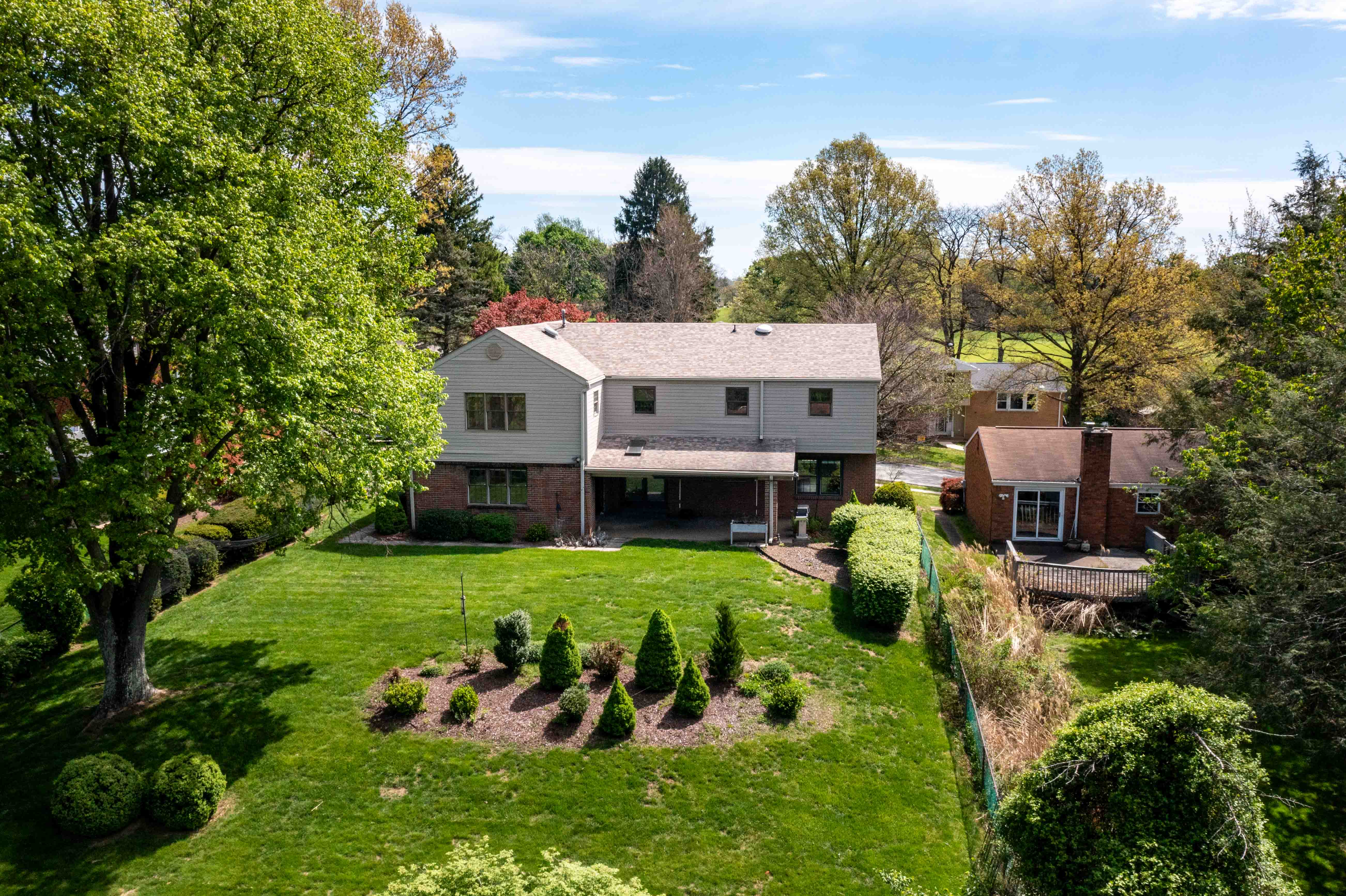  122 Tynewood Drive, Turtle Creek, PA 15145 - 物件實景