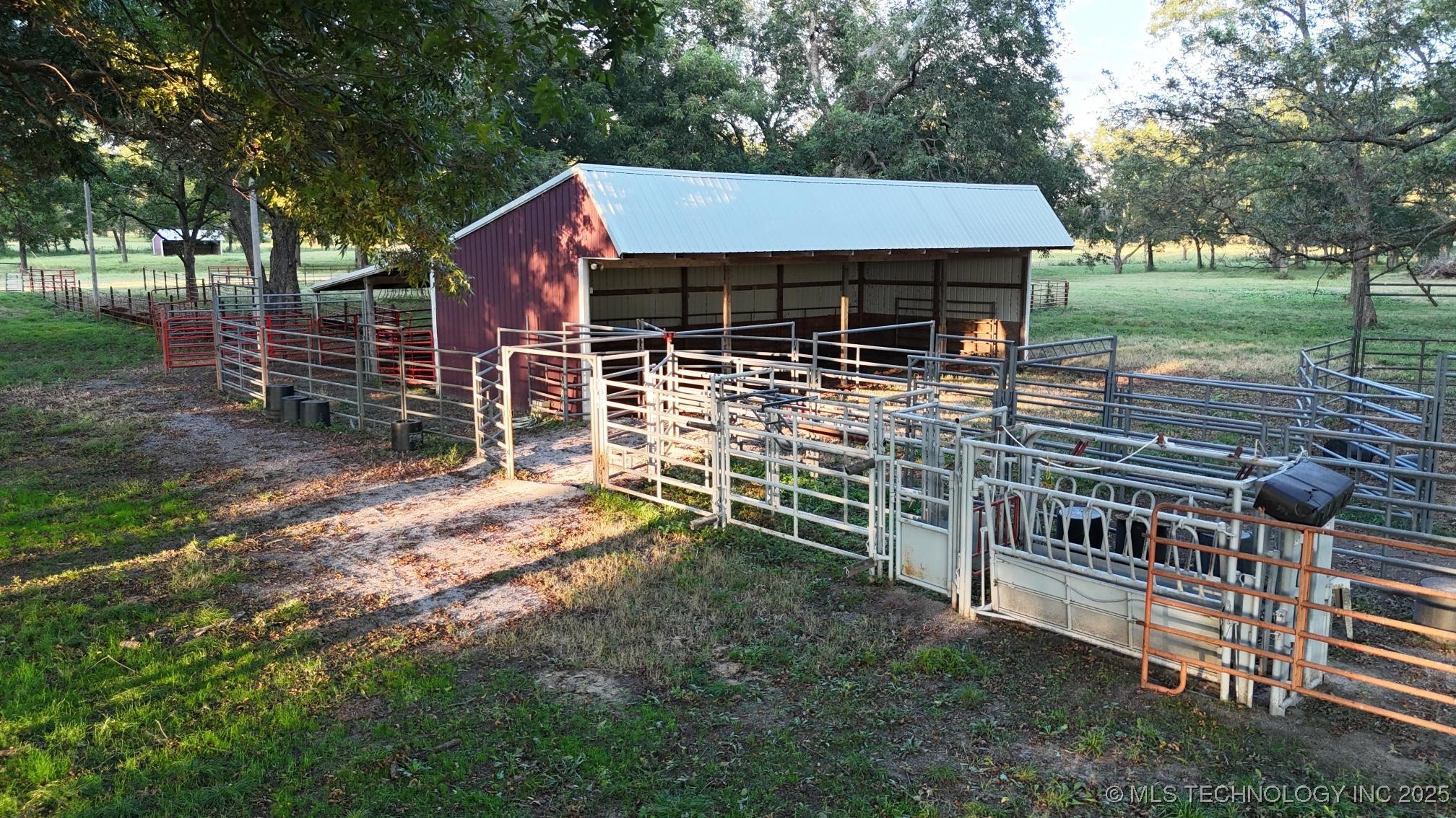 Mounds, Oklahoma, 74047, United States, 4 Bedrooms Bedrooms, ,6 BathroomsBathrooms,Residential,For Sale,1960960