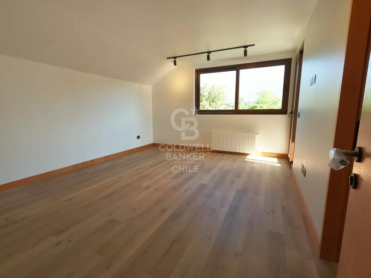 Vitacura, Chile, 3 Bedrooms Bedrooms, ,3 BathroomsBathrooms,Residential,For Sale,1901208