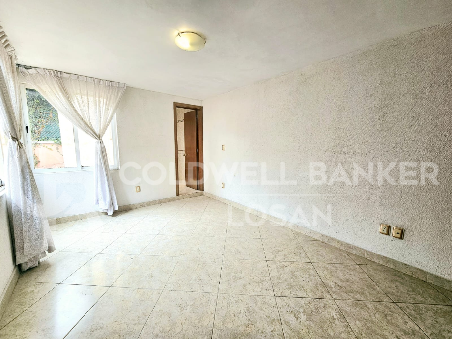 Naucalpan de Juárez, Estado de méxico, 53100, Mexico, 3 Bedrooms Bedrooms, ,4 BathroomsBathrooms,Residential,For Sale,1687508