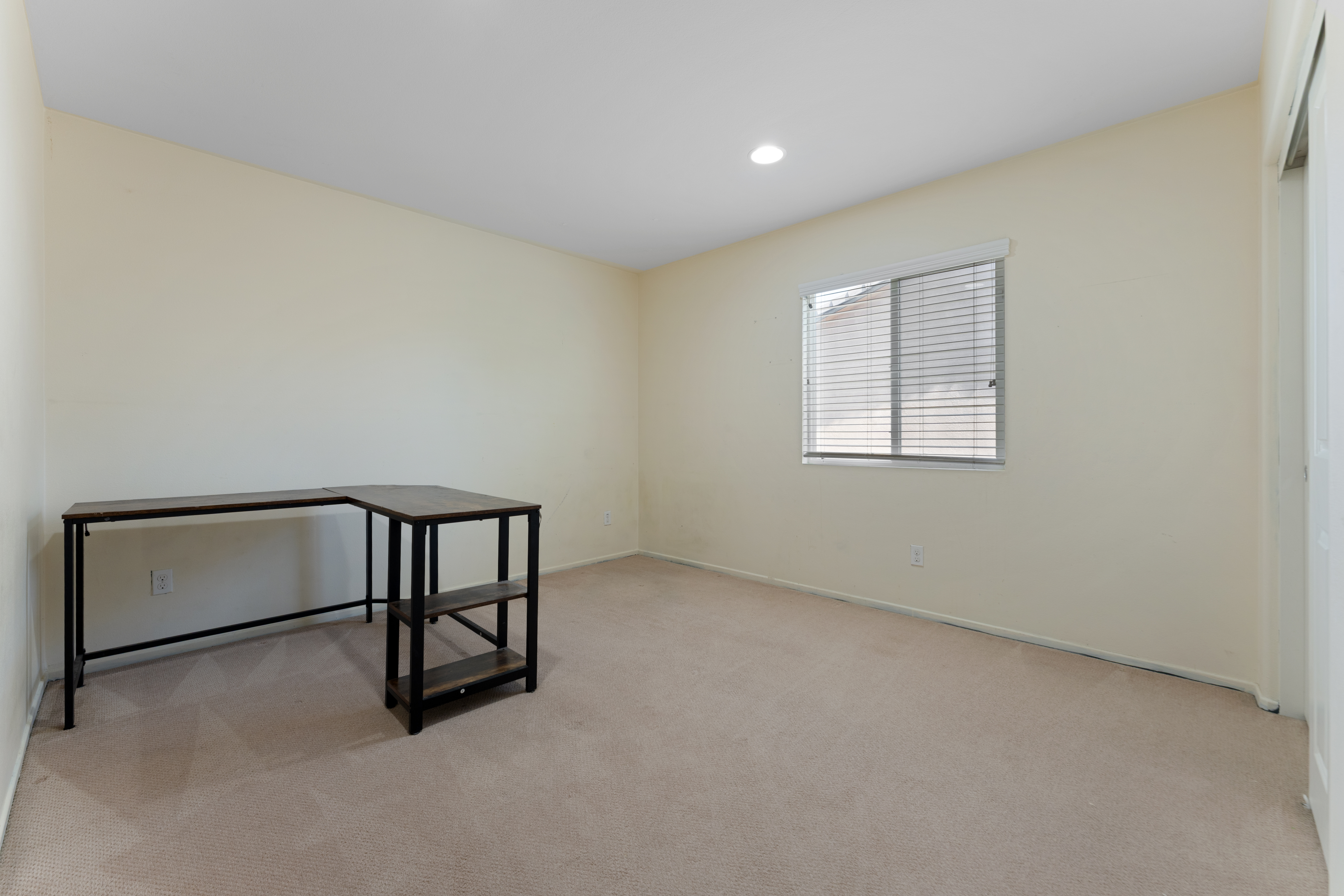 Winchester, California, 92596, United States, 6 Bedrooms Bedrooms, ,4 BathroomsBathrooms,Residential,For Sale,1983204