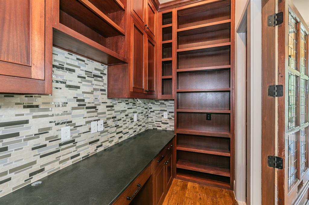 Grapevine, Texas, 76051, United States, 3 Bedrooms Bedrooms, ,4 BathroomsBathrooms,Residential,For Sale,1905682