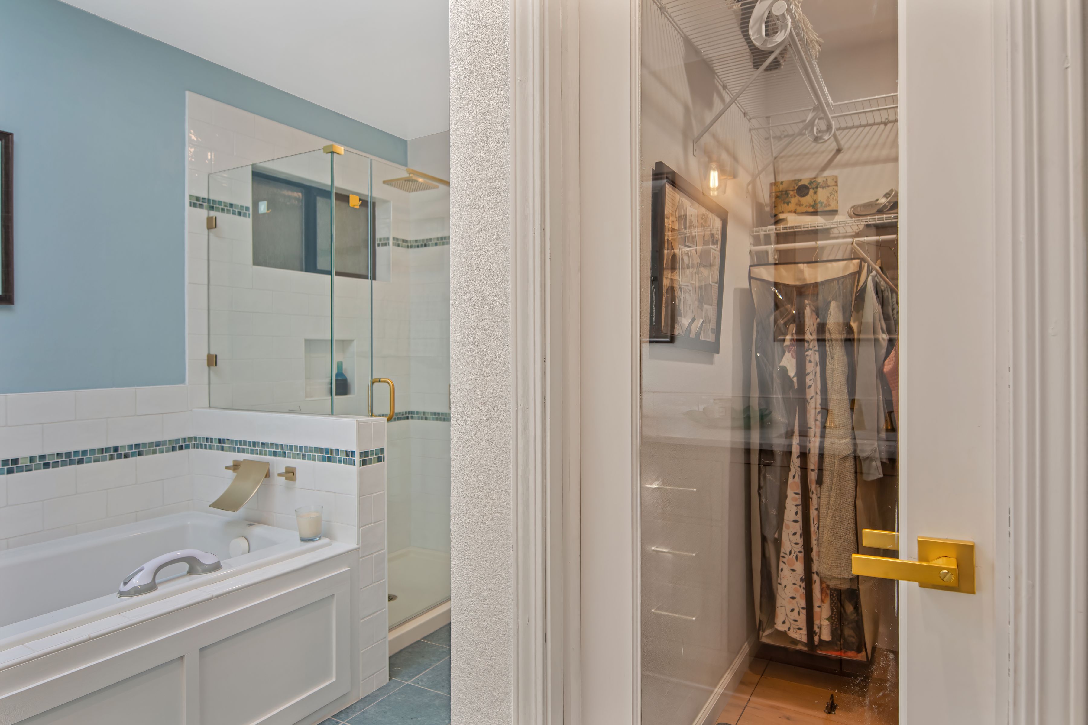  220 Avenida Barbera - 物件實景