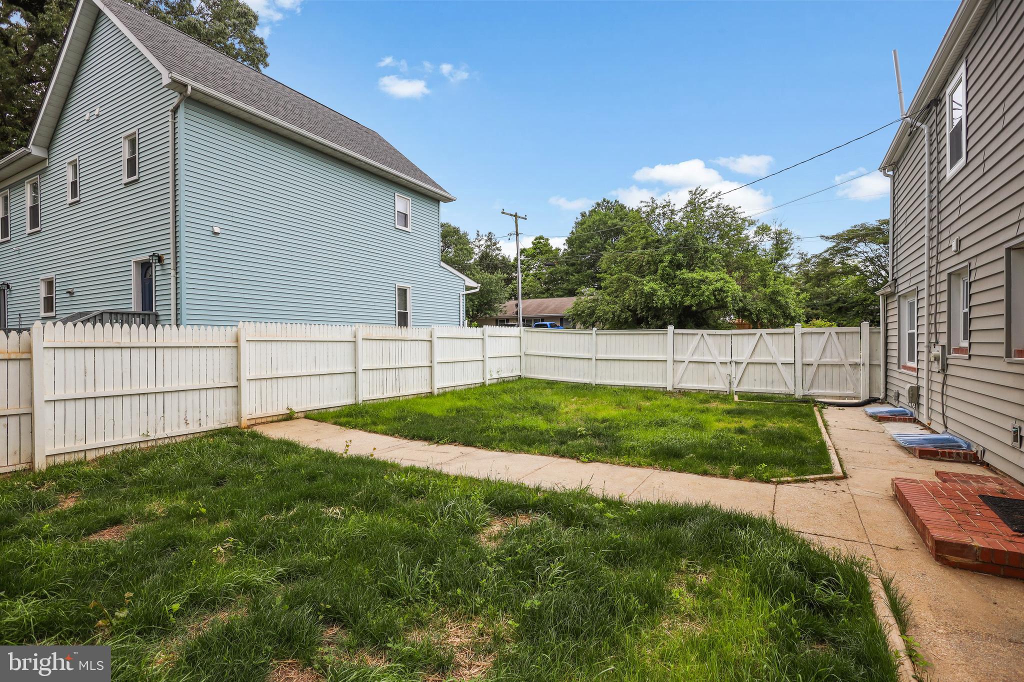 Glen Burnie, Maryland, 21061, United States, 4 Bedrooms Bedrooms, ,4 BathroomsBathrooms,Residential,For Sale,1900574