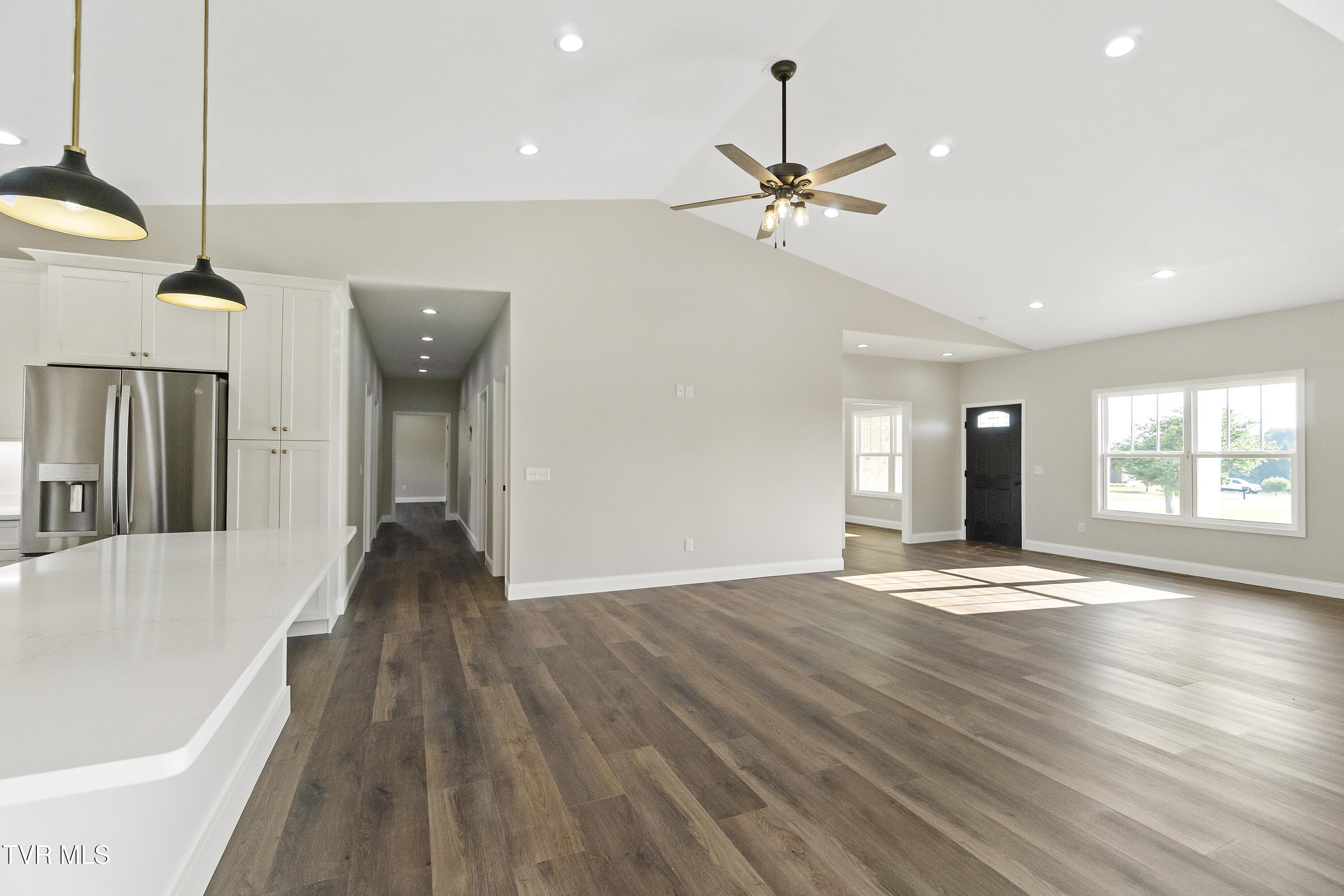 Greeneville, Tennessee, 37745, United States, 3 Bedrooms Bedrooms, ,2 BathroomsBathrooms,Residential,For Sale,1935533