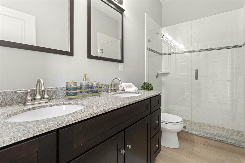 77 North St, 77, Somerville, Massachusetts, 02144, United States, 3 Bedrooms Bedrooms, ,3 BathroomsBathrooms,Residential,For Sale,77 North St , 77,1550085