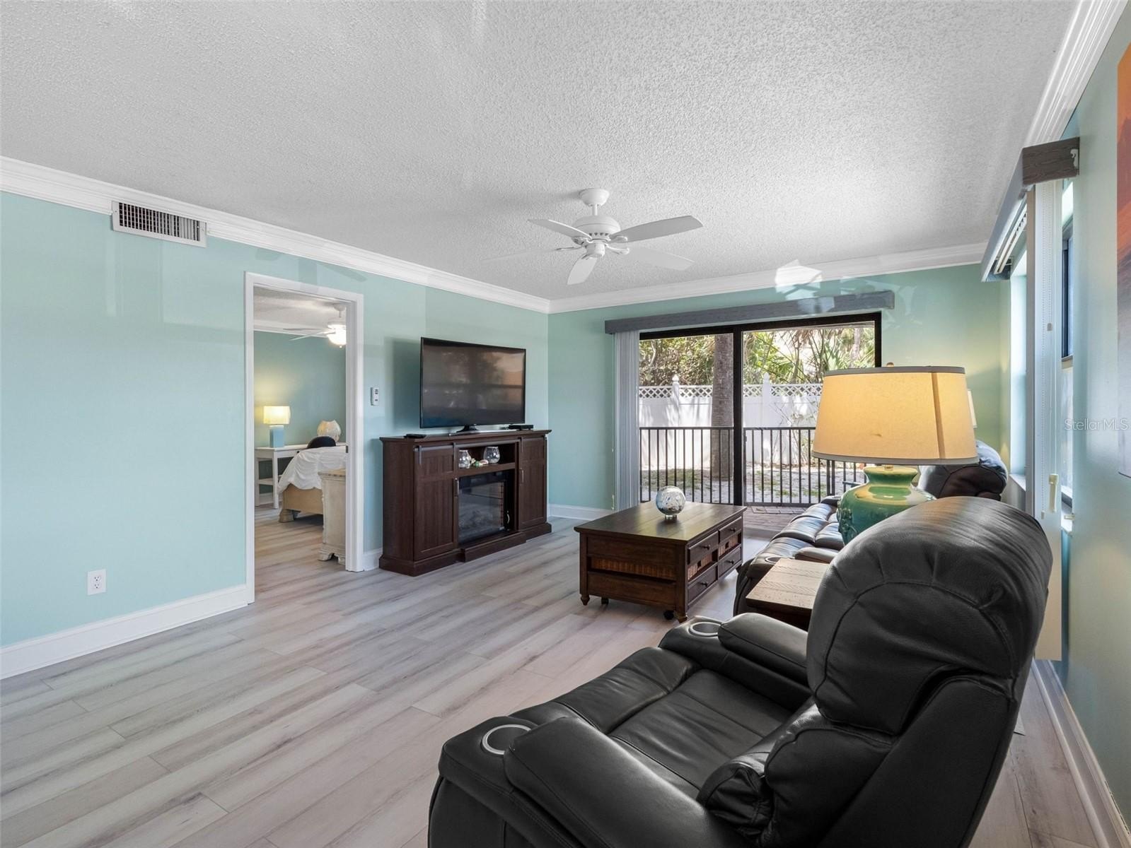 BELLEAIR BEACH, Florida, 33786, United States, 2 Bedrooms Bedrooms, ,2 BathroomsBathrooms,Residential,For Sale,1916235