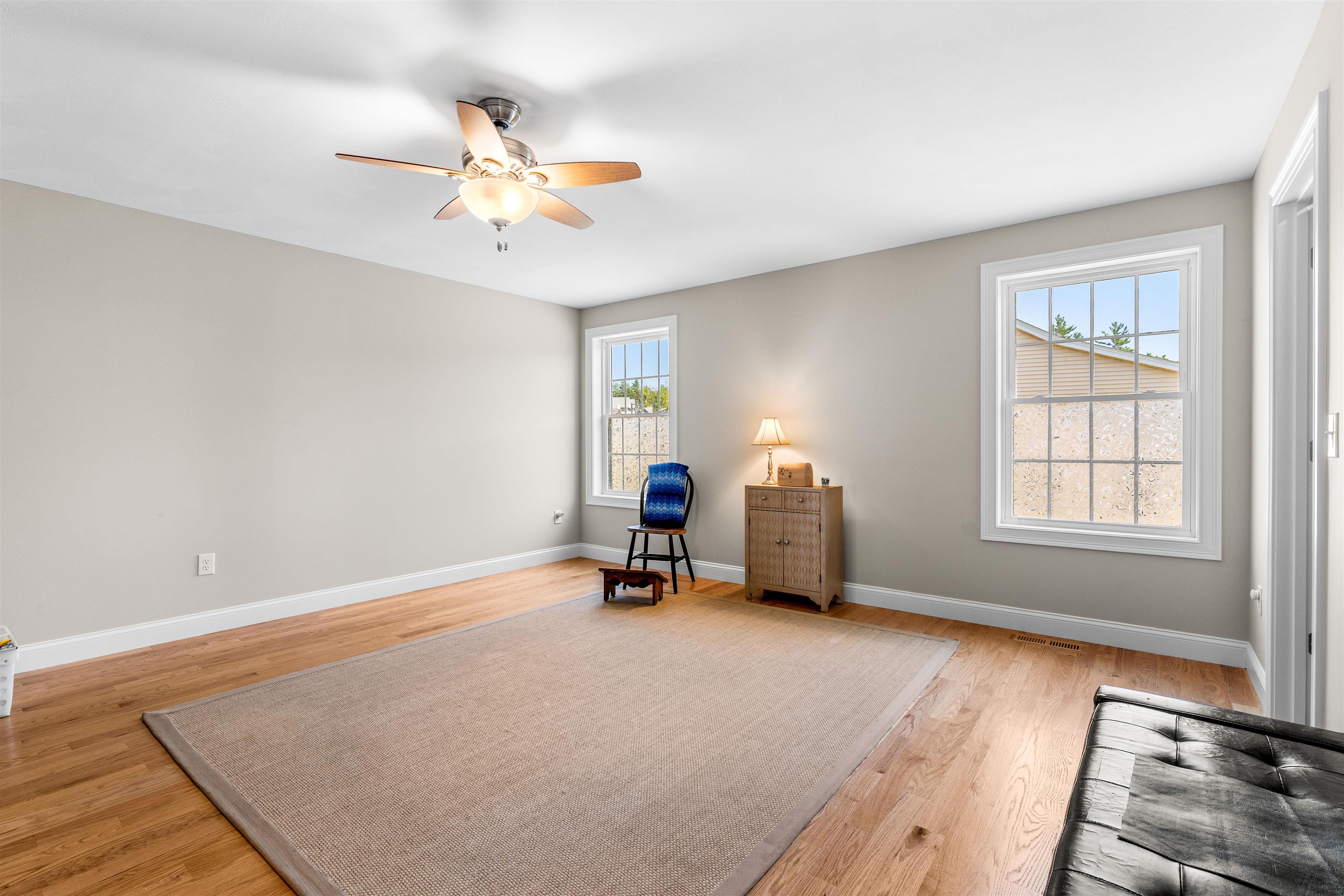 Candia, New Hampshire, 03034, United States, 2 Bedrooms Bedrooms, ,3 BathroomsBathrooms,Residential,For Sale,1918518
