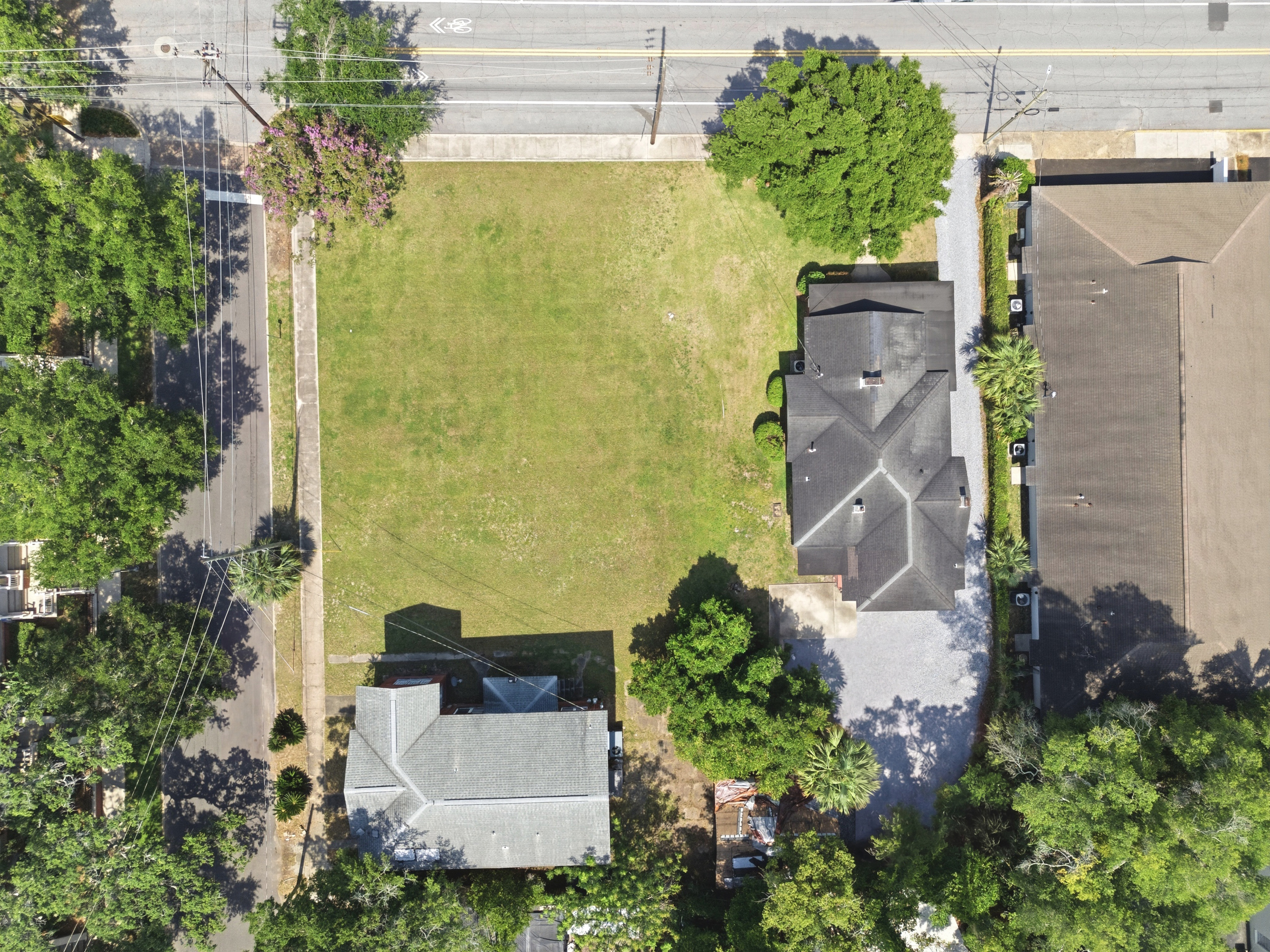  Rare Corner Parcel with Three-Lot Potential in Downton Pensacola - 物件實景