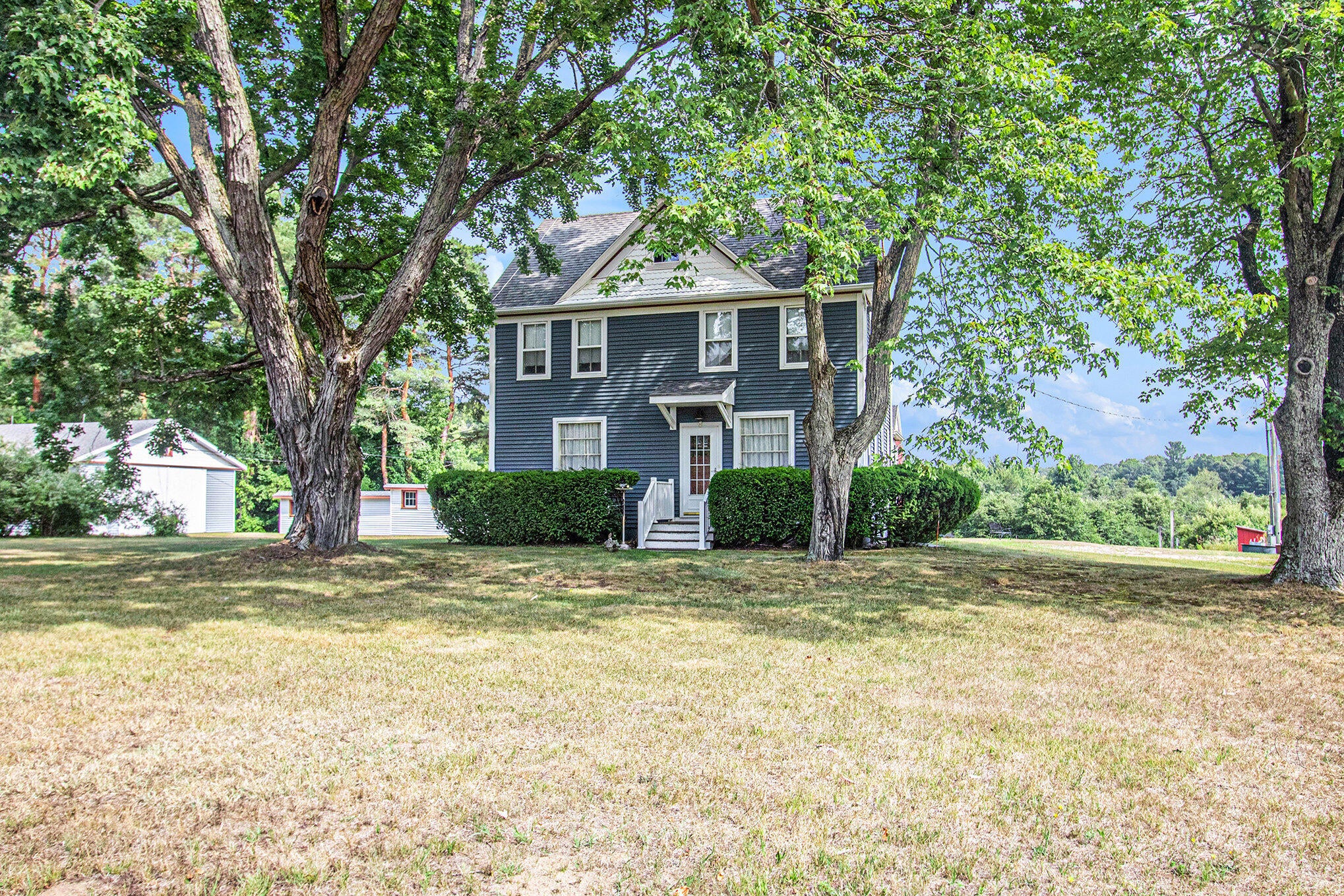 Fennville, Michigan, 49408, United States, 4 Bedrooms Bedrooms, ,4 BathroomsBathrooms,Residential,For Sale,1766735