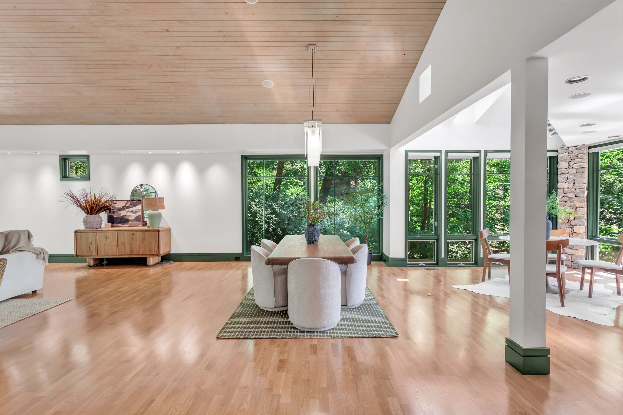  4 Glenn Abbey, Nashville, TN, 37215 - 物件實景