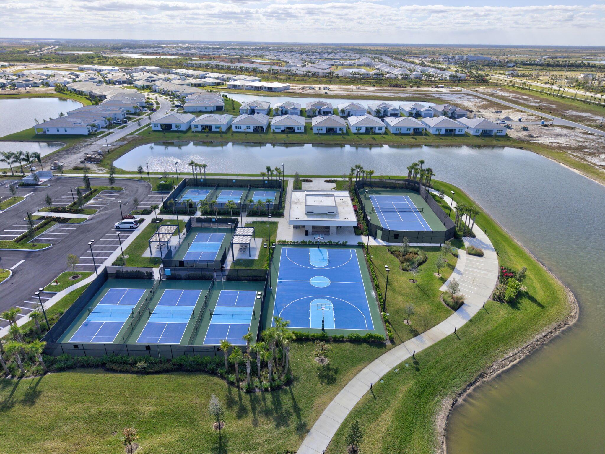Port St Lucie, Florida, 34987, United States, 2 Bedrooms Bedrooms, ,3 BathroomsBathrooms,Residential,For Sale,1921957