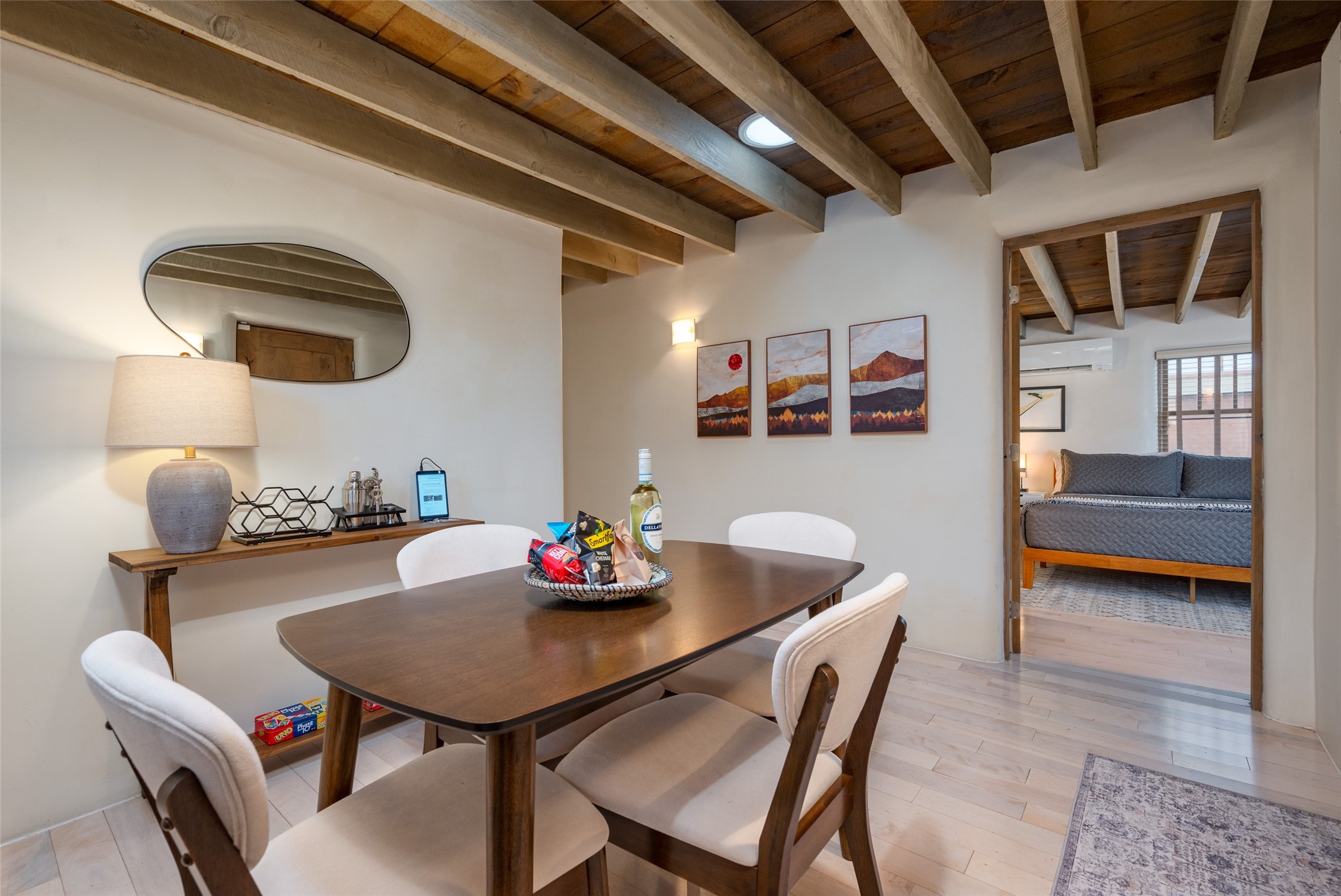  715 S Saint Francis Drive - 物件實景