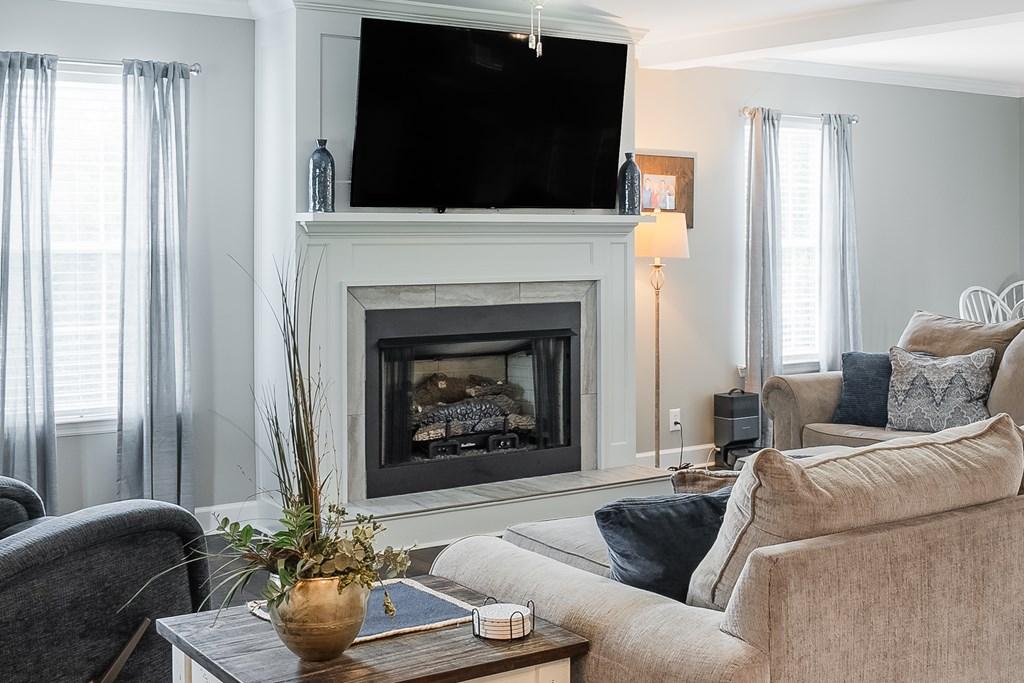 CHATSWORTH, Georgia, 30705, United States, 3 Bedrooms Bedrooms, ,3 BathroomsBathrooms,Residential,For Sale,1965219