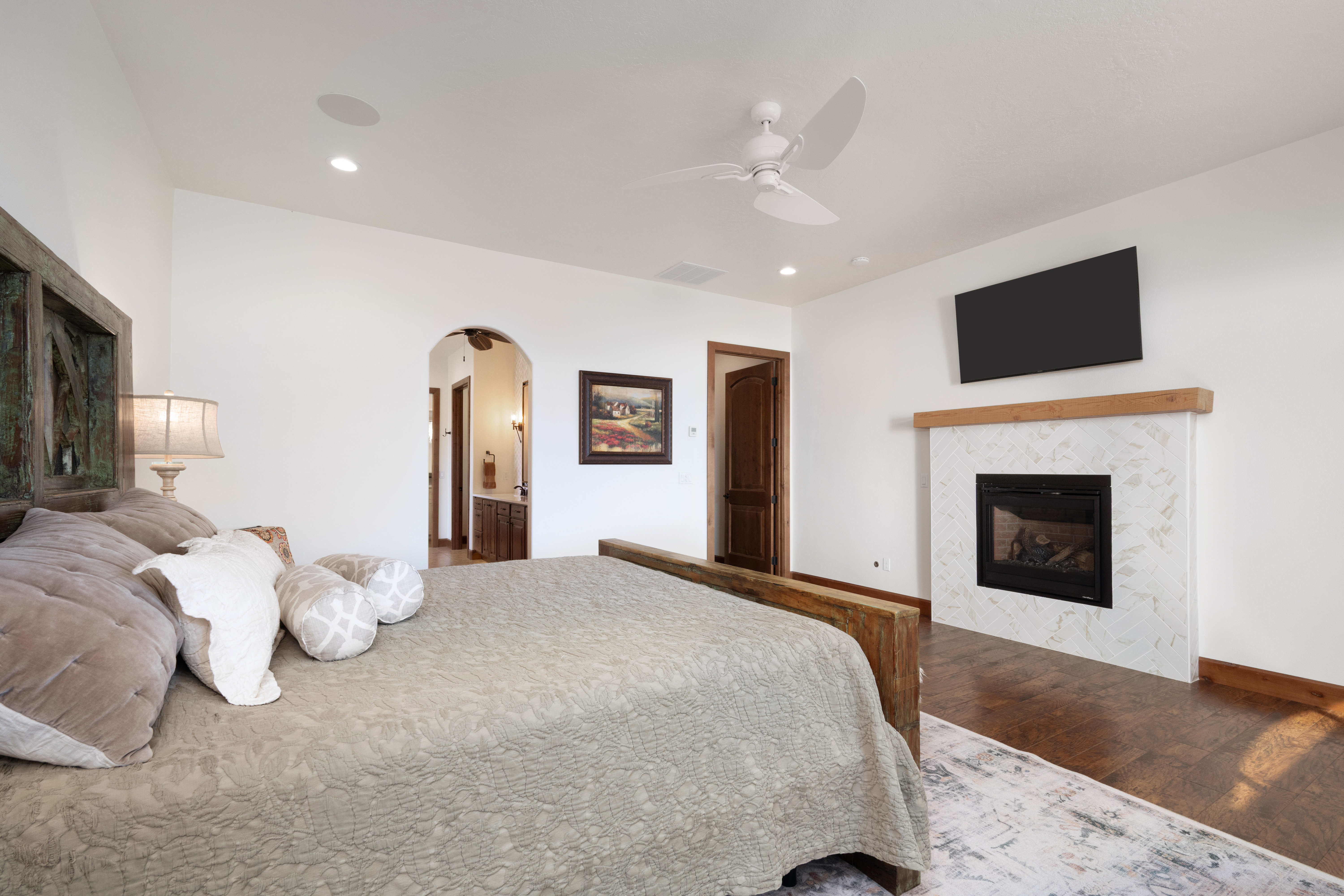  Elevated Luxury & Pure Comfort - 物件實景