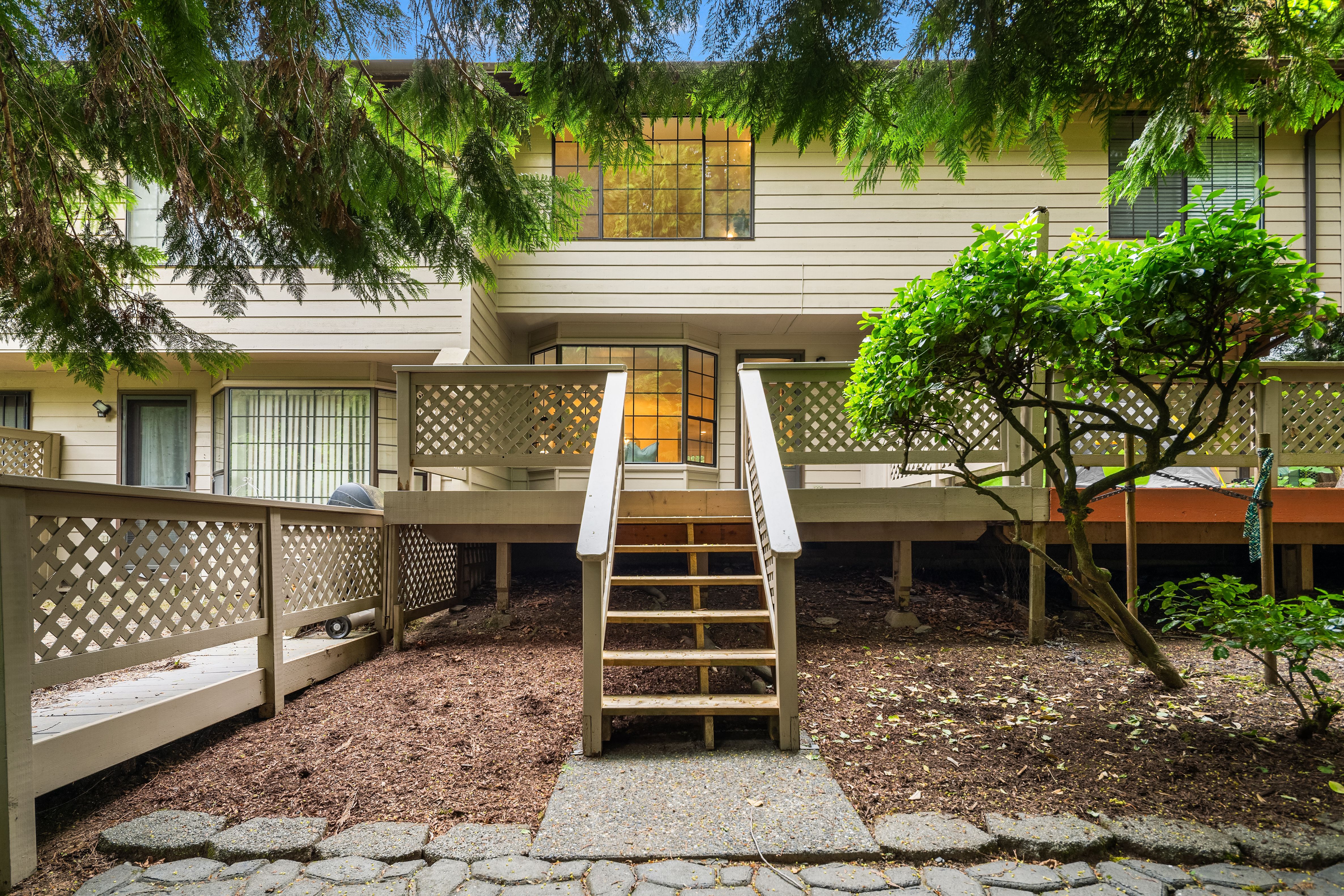  13706 NE 85th St, Redmond, WA 98052 - 物件實景