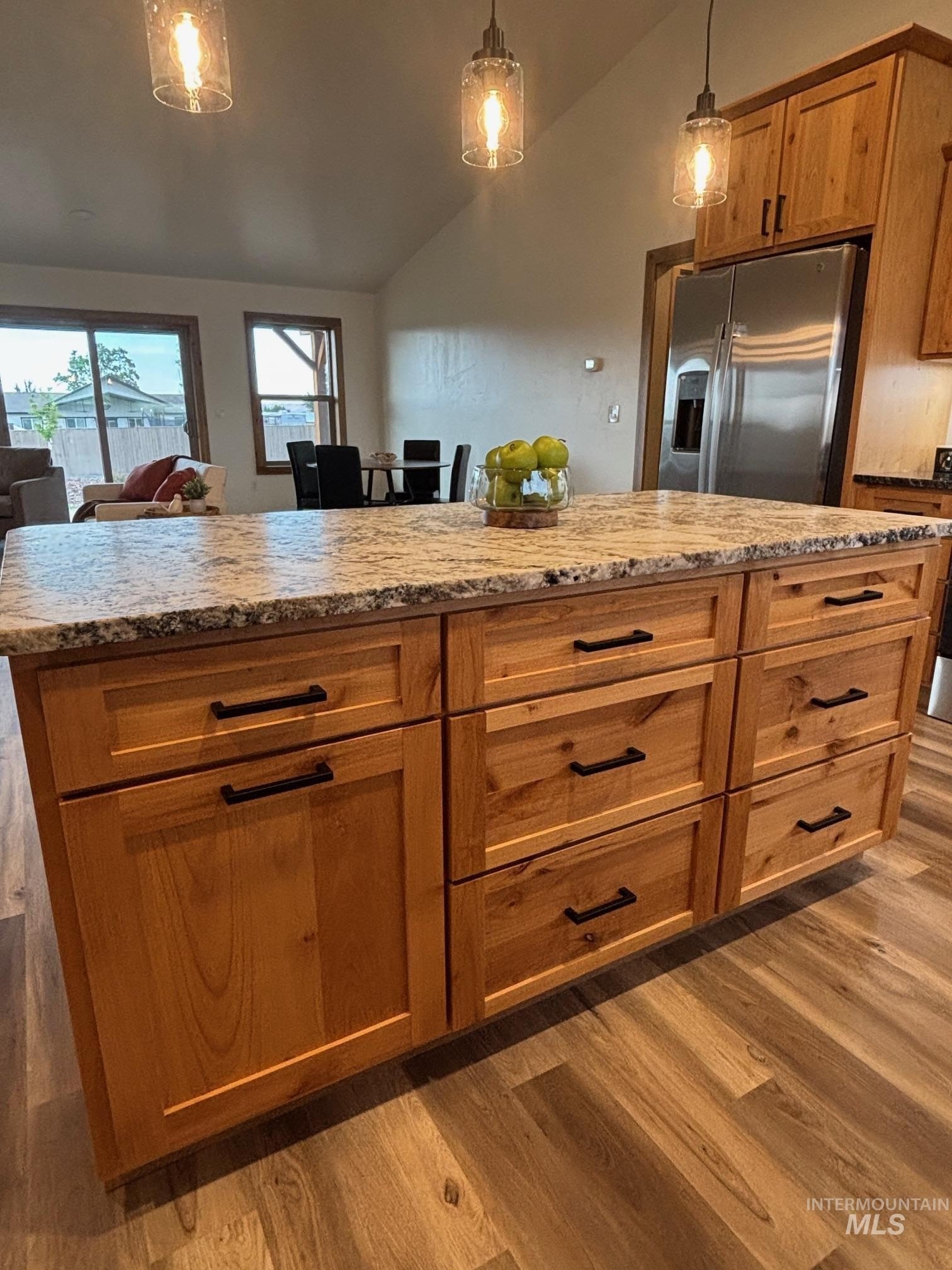 Lewiston, Idaho, 83501, United States, 3 Bedrooms Bedrooms, ,3 BathroomsBathrooms,Residential,For Sale,1976942