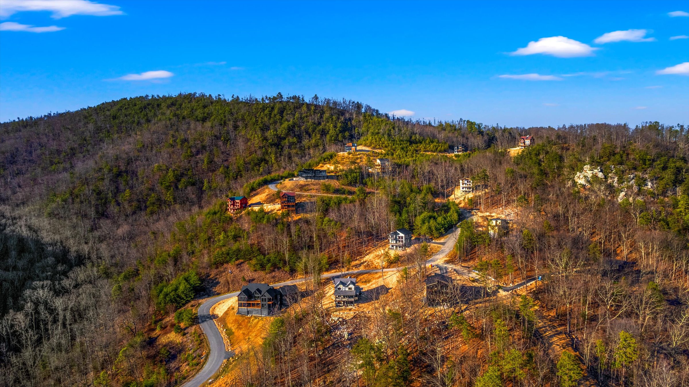 Sevierville, Tennessee, 37876, United States, 5 Bedrooms Bedrooms, ,6 BathroomsBathrooms,Residential,For Sale,1975935