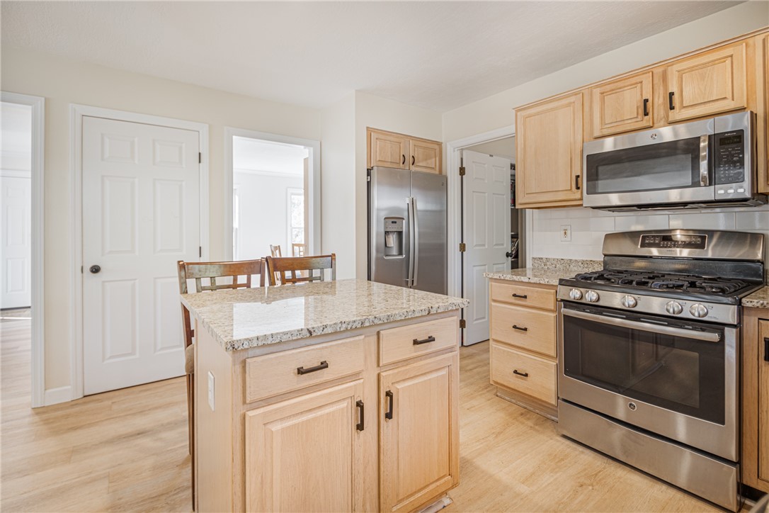 Franklin Park, Pennsylvania, 15090, United States, 4 Bedrooms Bedrooms, ,3 BathroomsBathrooms,Residential,For Sale,1987984