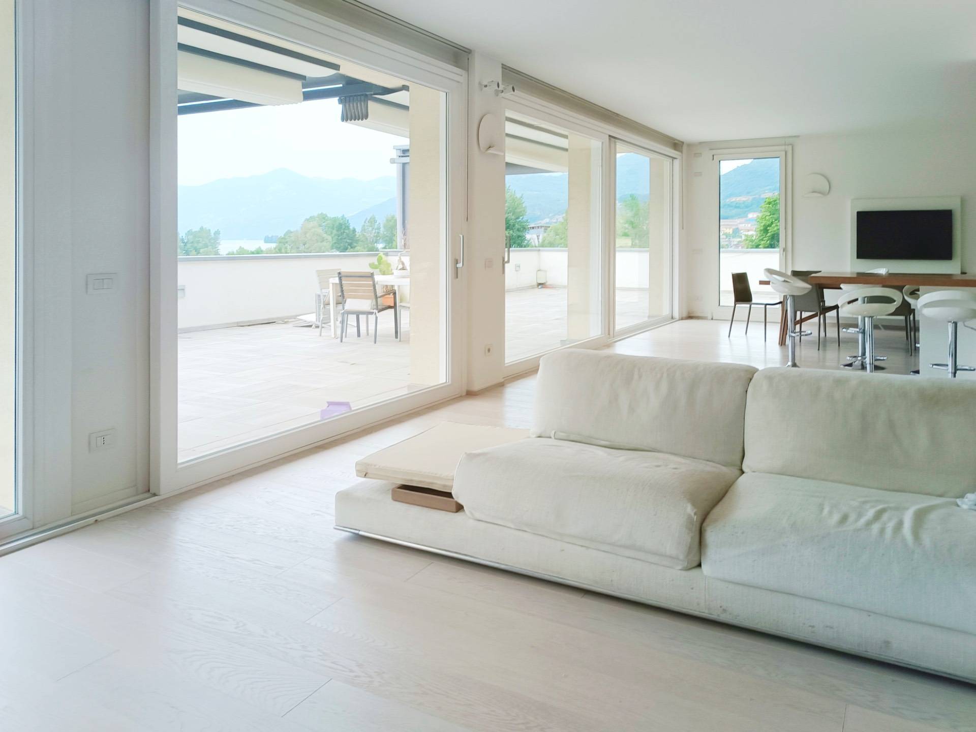Costa Volpino, Bergamo, 24062, IT, 5 Bedrooms Bedrooms, ,3 BathroomsBathrooms,Residential,For Sale,1907381