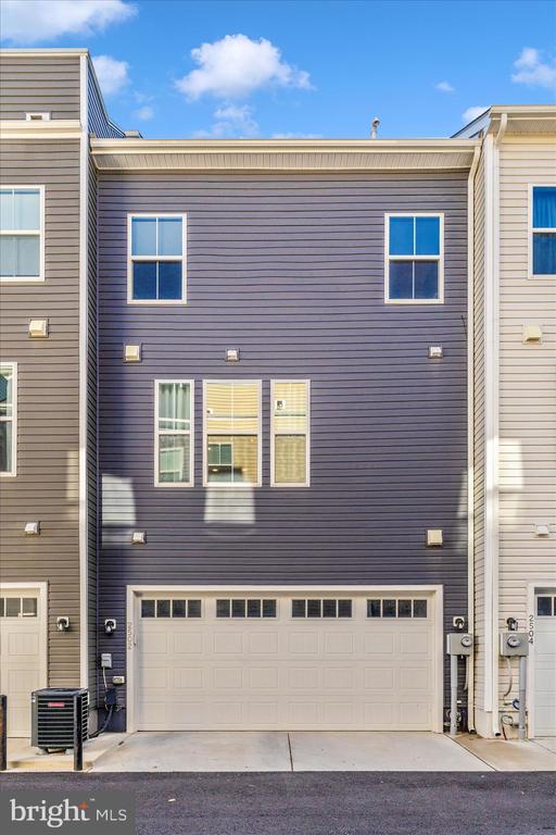 Frederick, Maryland, 21701, United States, 4 Bedrooms Bedrooms, ,4 BathroomsBathrooms,Residential,For Sale,2005194