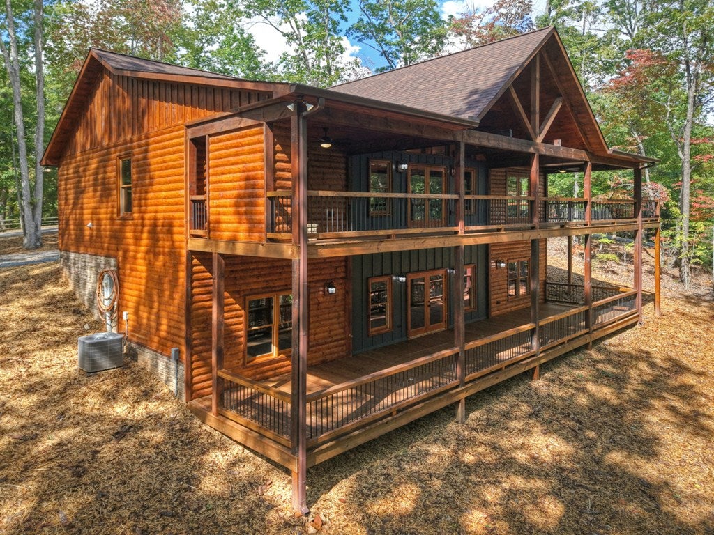 Mineral Bluff, Georgia, 30559, United States, 4 Bedrooms Bedrooms, ,3 BathroomsBathrooms,Residential,For Sale,1953348