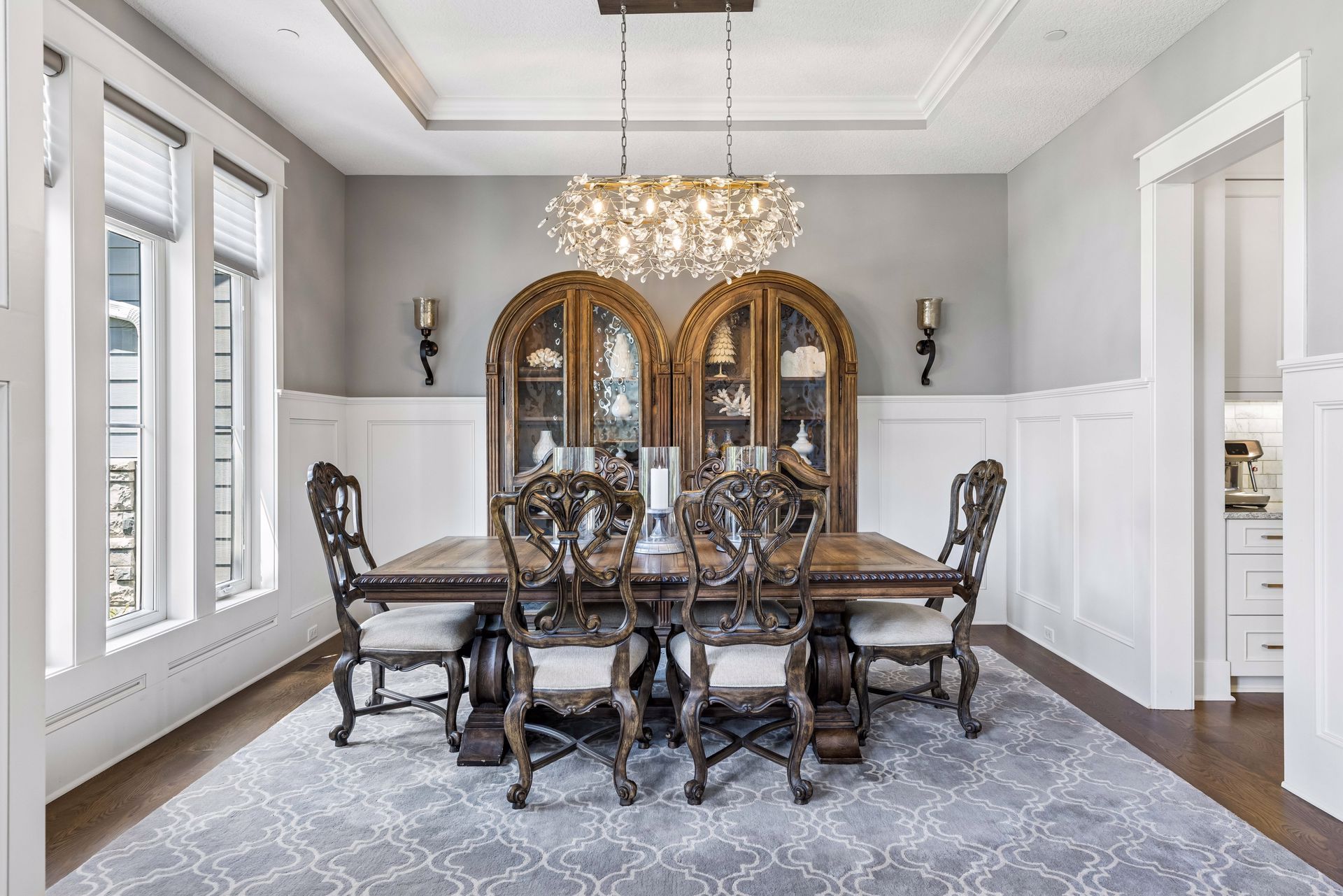  Luxury Living in Prestigious Woodland Hill Preserve - 物件實景