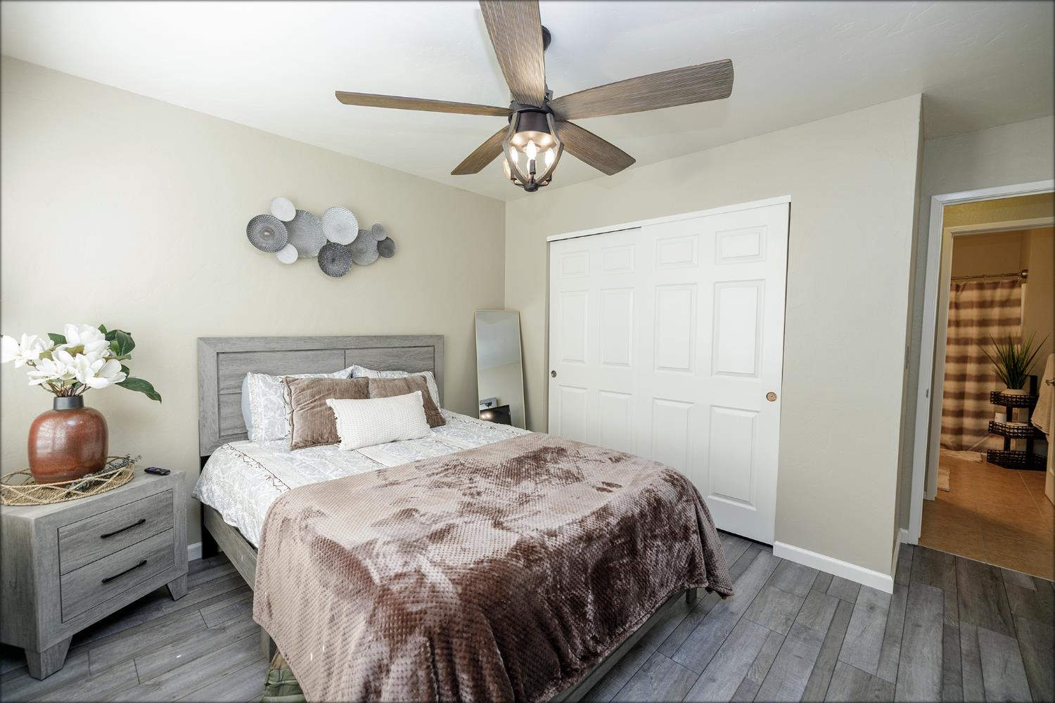 Modesto, California, 95356, United States, 2 Bedrooms Bedrooms, ,2 BathroomsBathrooms,Residential,For Sale,1892896