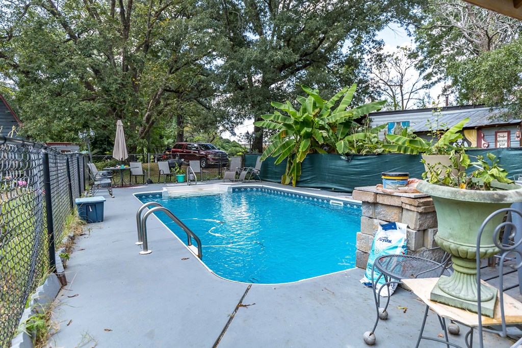 Salem, Alabama, 36874, United States, 4 Bedrooms Bedrooms, ,4 BathroomsBathrooms,Residential,For Sale,1947169