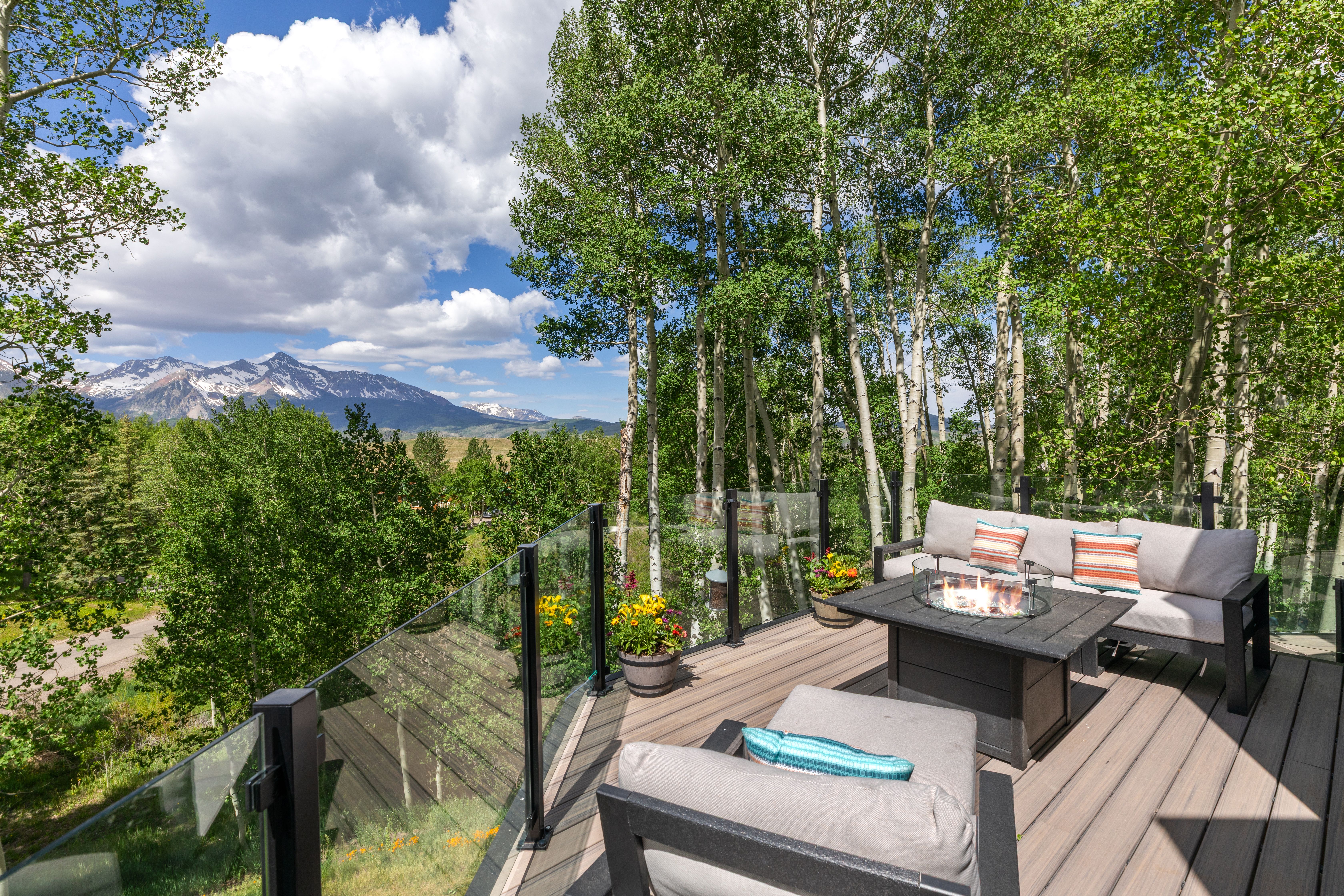  Secluded 4 Bed / 4 Bath Telluride Property - 物件實景