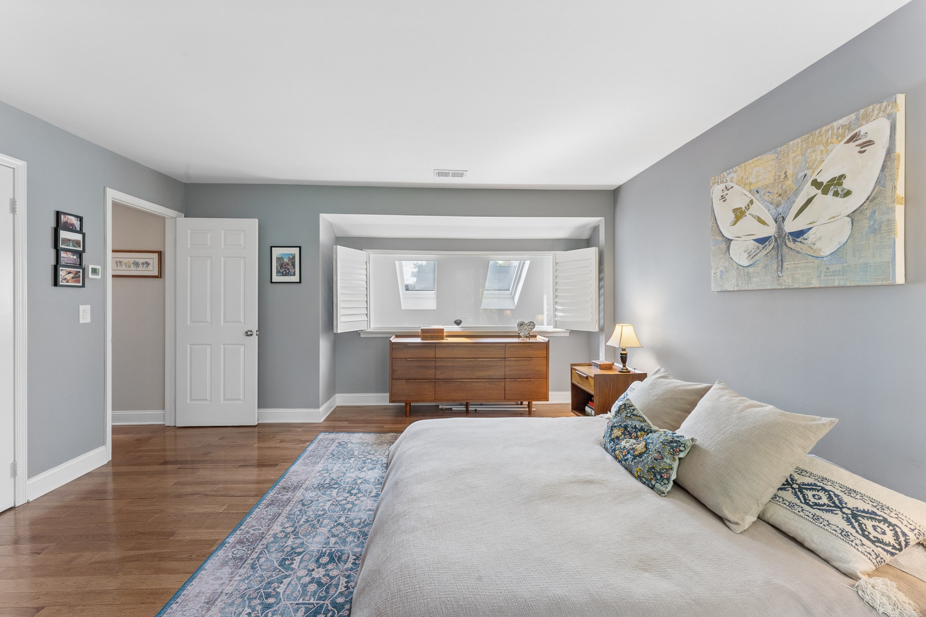  ?Lord Stirling Village? Beautifully Updated Three Bedroom Townhome - 物件實景