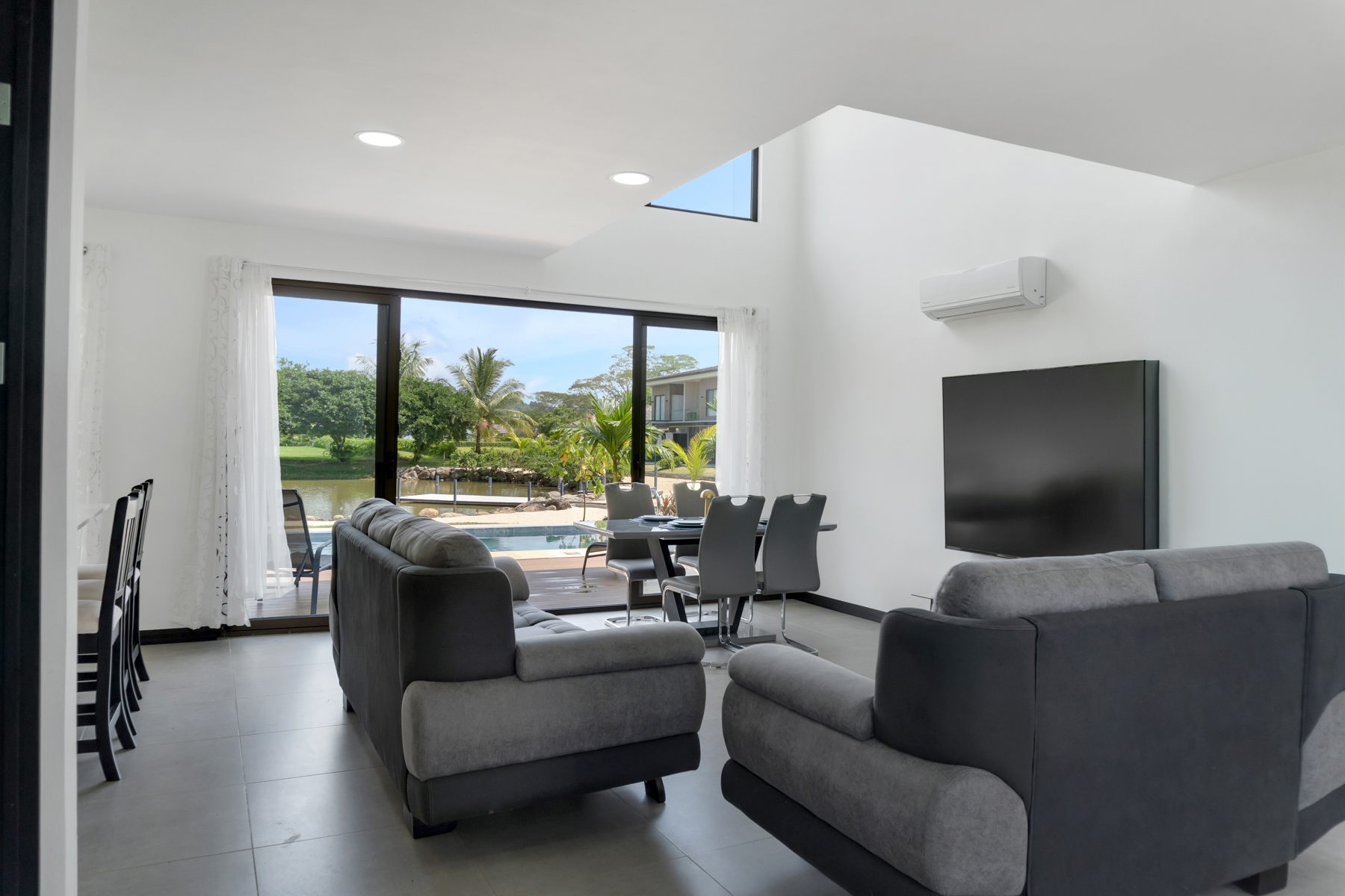 Playa Hermosa, Puntarenas, 61101, CR, 4 Bedrooms Bedrooms, ,3 BathroomsBathrooms,Residential,For Sale,1995563