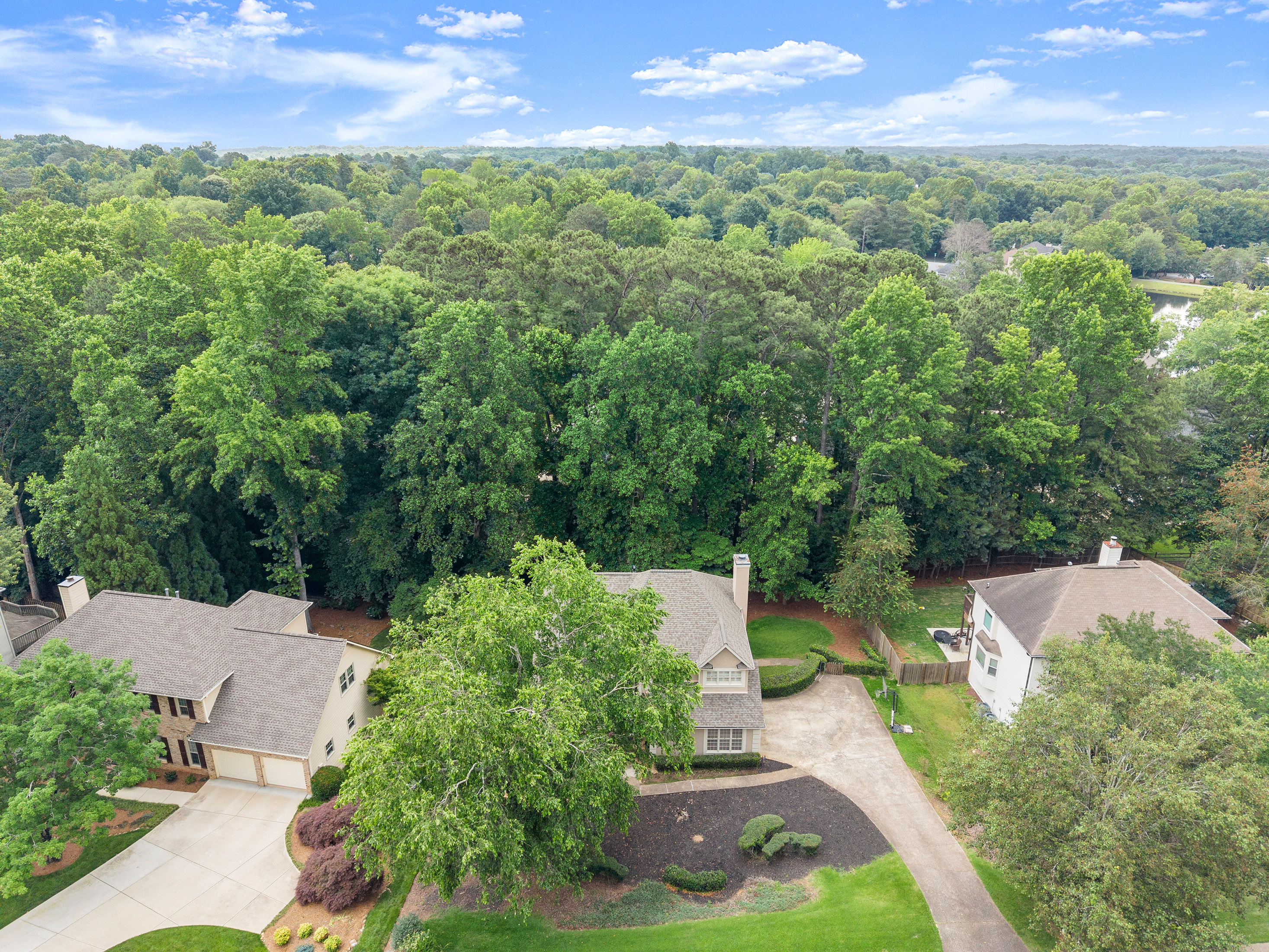  Welcome to East Cobb and the Highly Sought-After Highland Pointe Community - 物件實景