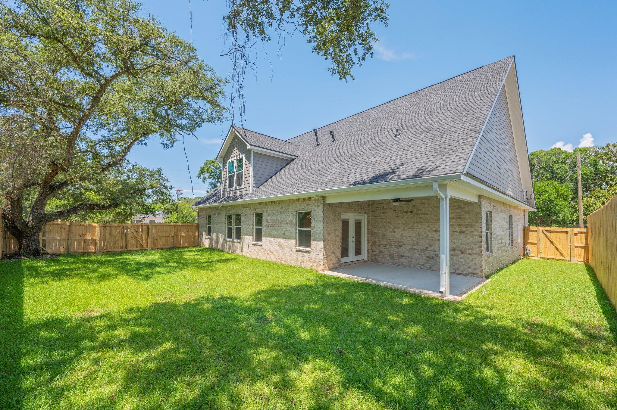 Fort Walton Beach, Florida, 32548, United States, 6 Bedrooms Bedrooms, ,3 BathroomsBathrooms,Residential,For Sale,1890001