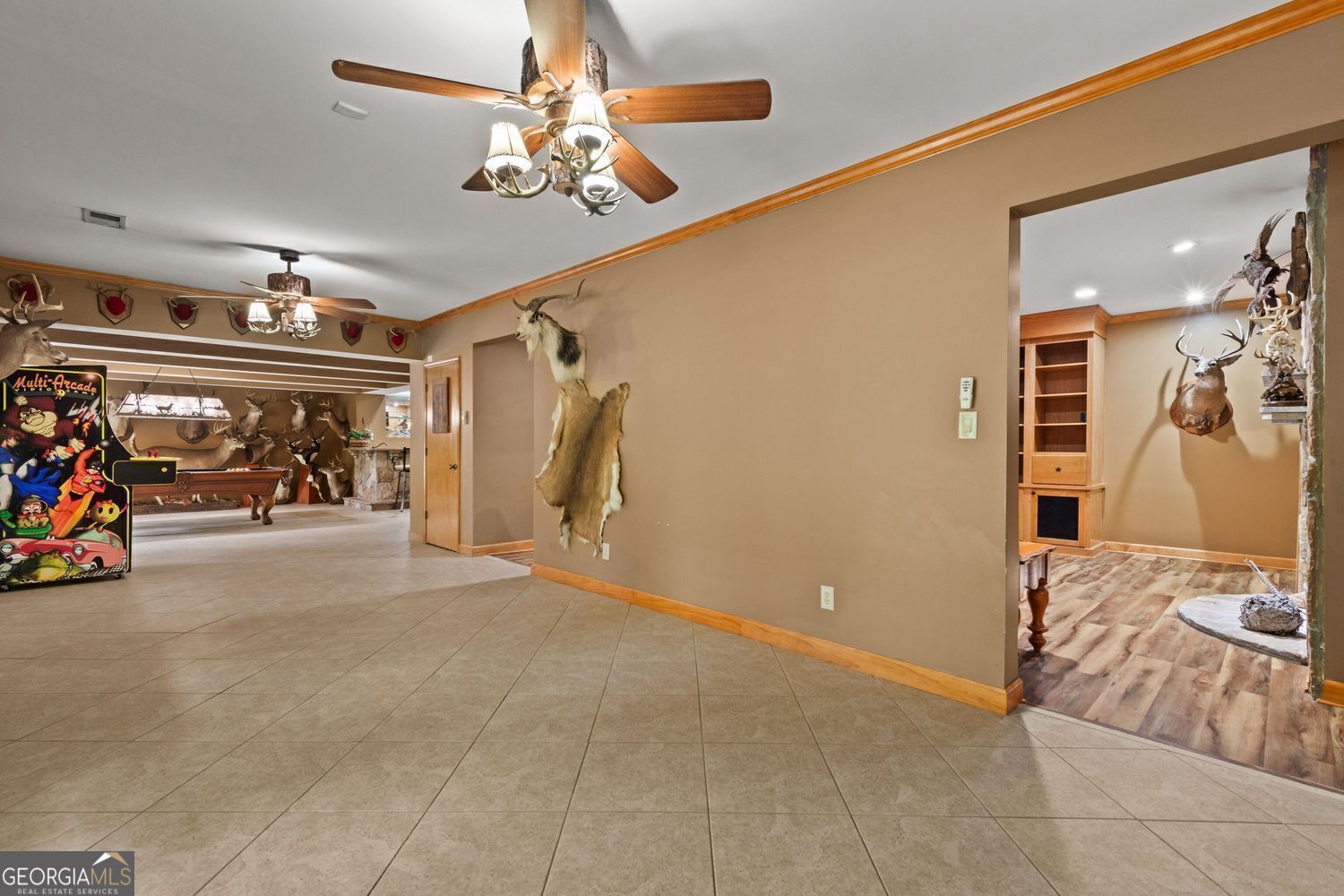 Cumming, Georgia, 30028, United States, 4 Bedrooms Bedrooms, ,5 BathroomsBathrooms,Residential,For Sale,1859105