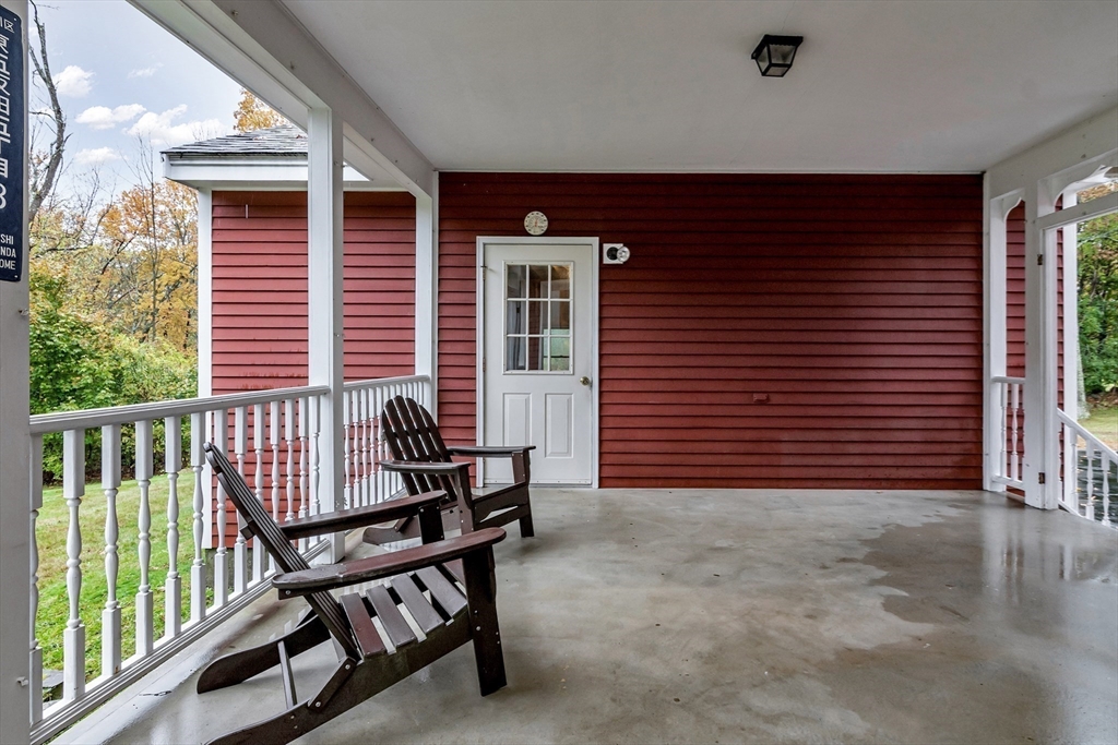 Dracut, Massachusetts, 01826, United States, 3 Bedrooms Bedrooms, ,2 BathroomsBathrooms,Residential,For Sale,1982385