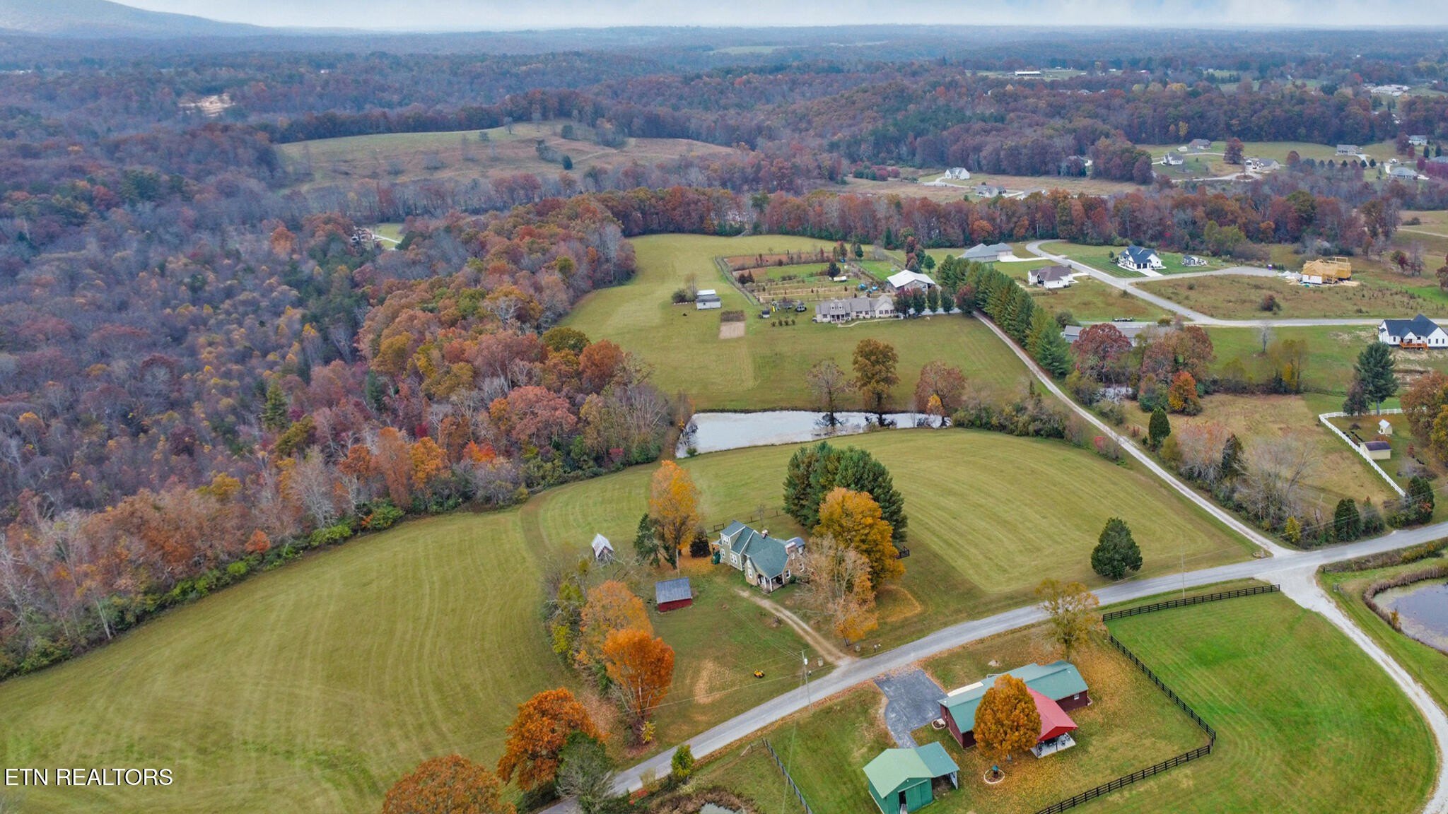 Crossville, Tennessee, 38555, United States, 4 Bedrooms Bedrooms, ,3 BathroomsBathrooms,Residential,For Sale,1888026