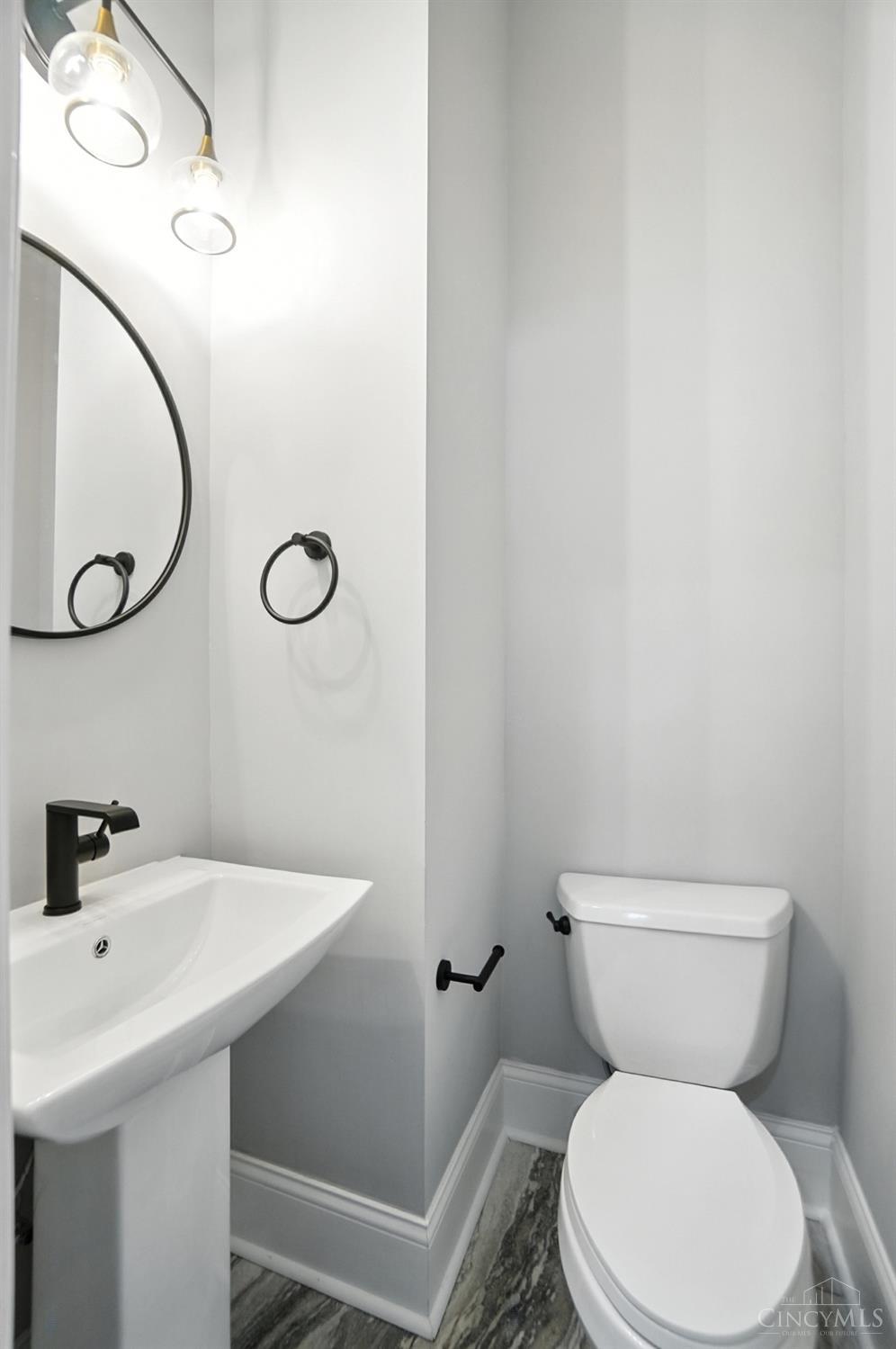 Cincinnati, Ohio, 45214, United States, 4 Bedrooms Bedrooms, ,3 BathroomsBathrooms,Residential,For Sale,1955713