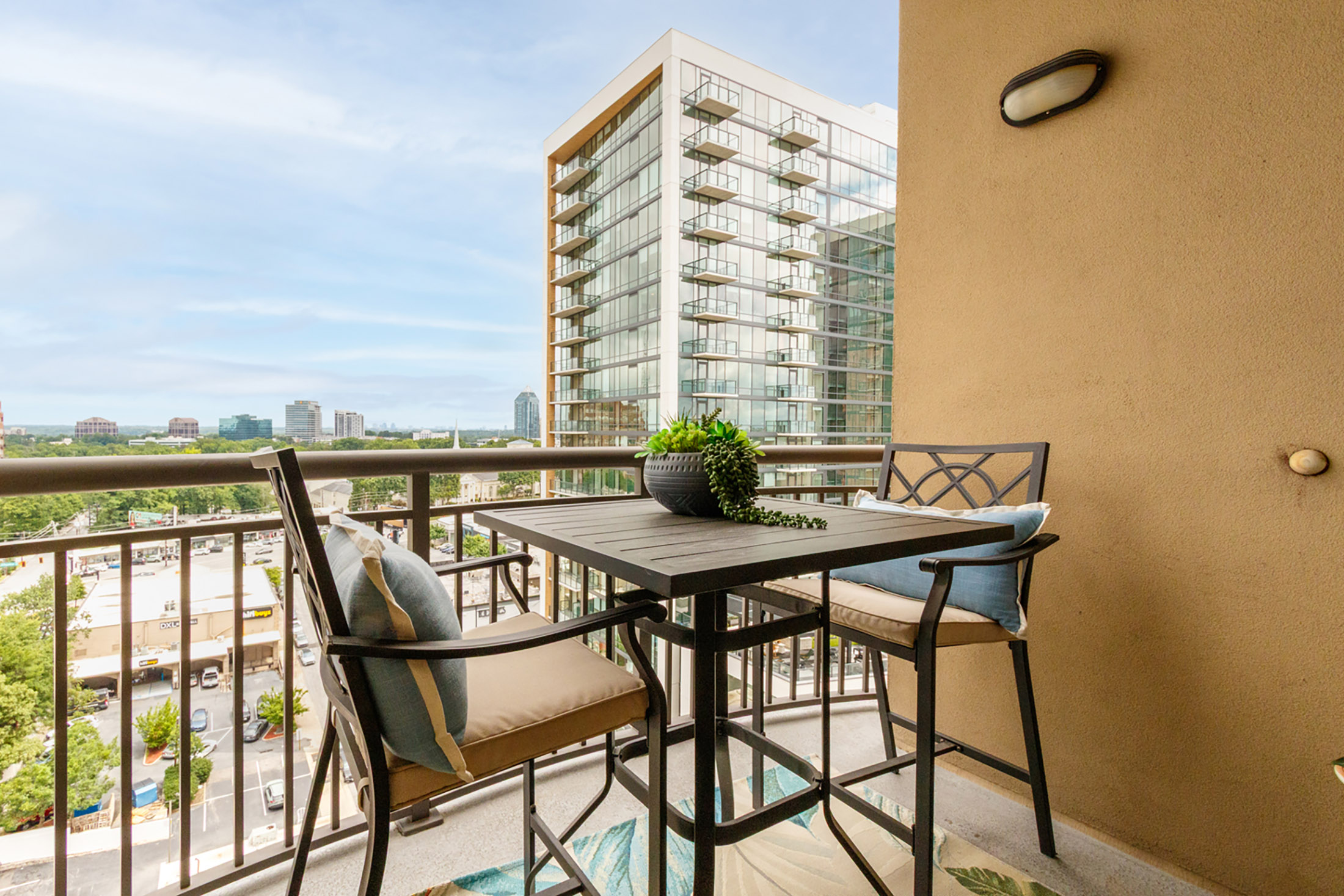  Luxury Two Bedroom Condo in the Heart of Buckhead - 物件實景