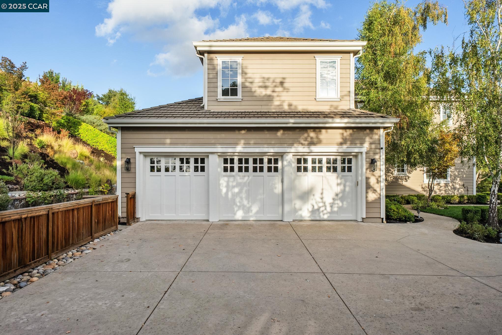 Danville, California, 94506, United States, 5 Bedrooms Bedrooms, ,4 BathroomsBathrooms,Residential,For Sale,1960848