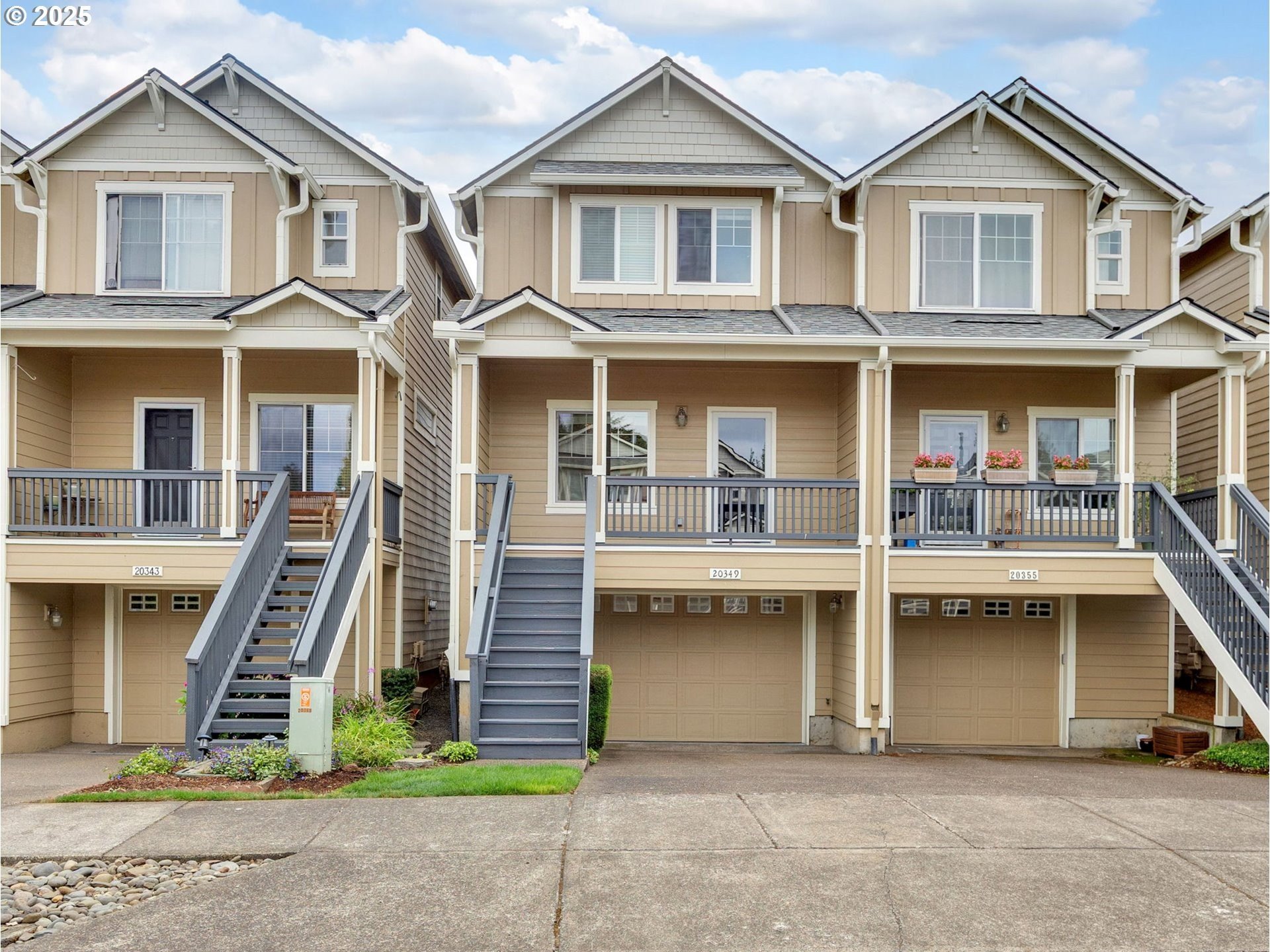 West Linn, Oregon, 97068, United States, 3 Bedrooms Bedrooms, ,3 BathroomsBathrooms,Residential,For Sale,1950039