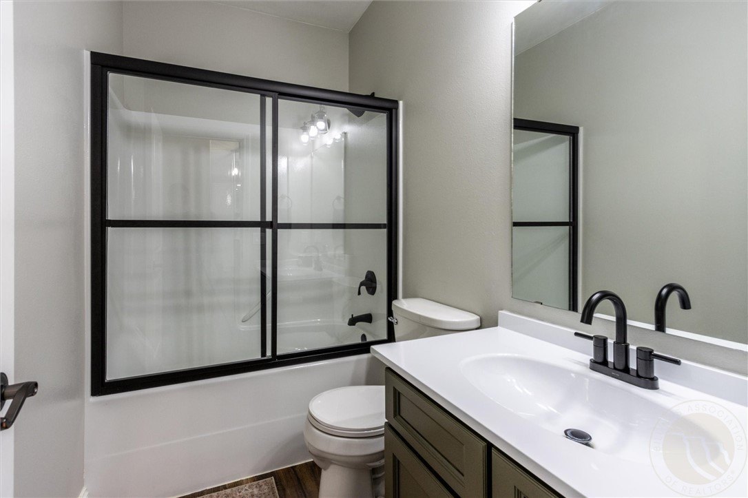 Billings, Montana, 59106, United States, 5 Bedrooms Bedrooms, ,3 BathroomsBathrooms,Residential,For Sale,1921857